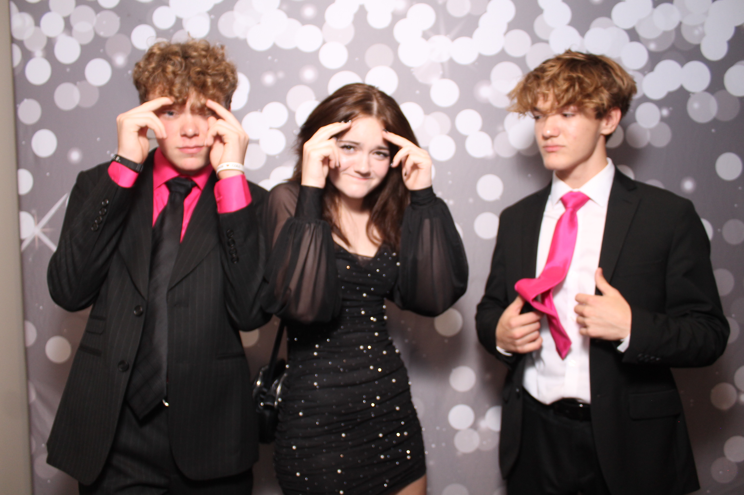 SHDHS Homecoming | View more photos from the event at gallery.photoboothcincy.com/u/PhotoBoothCincy/SHDHS-Homecoming