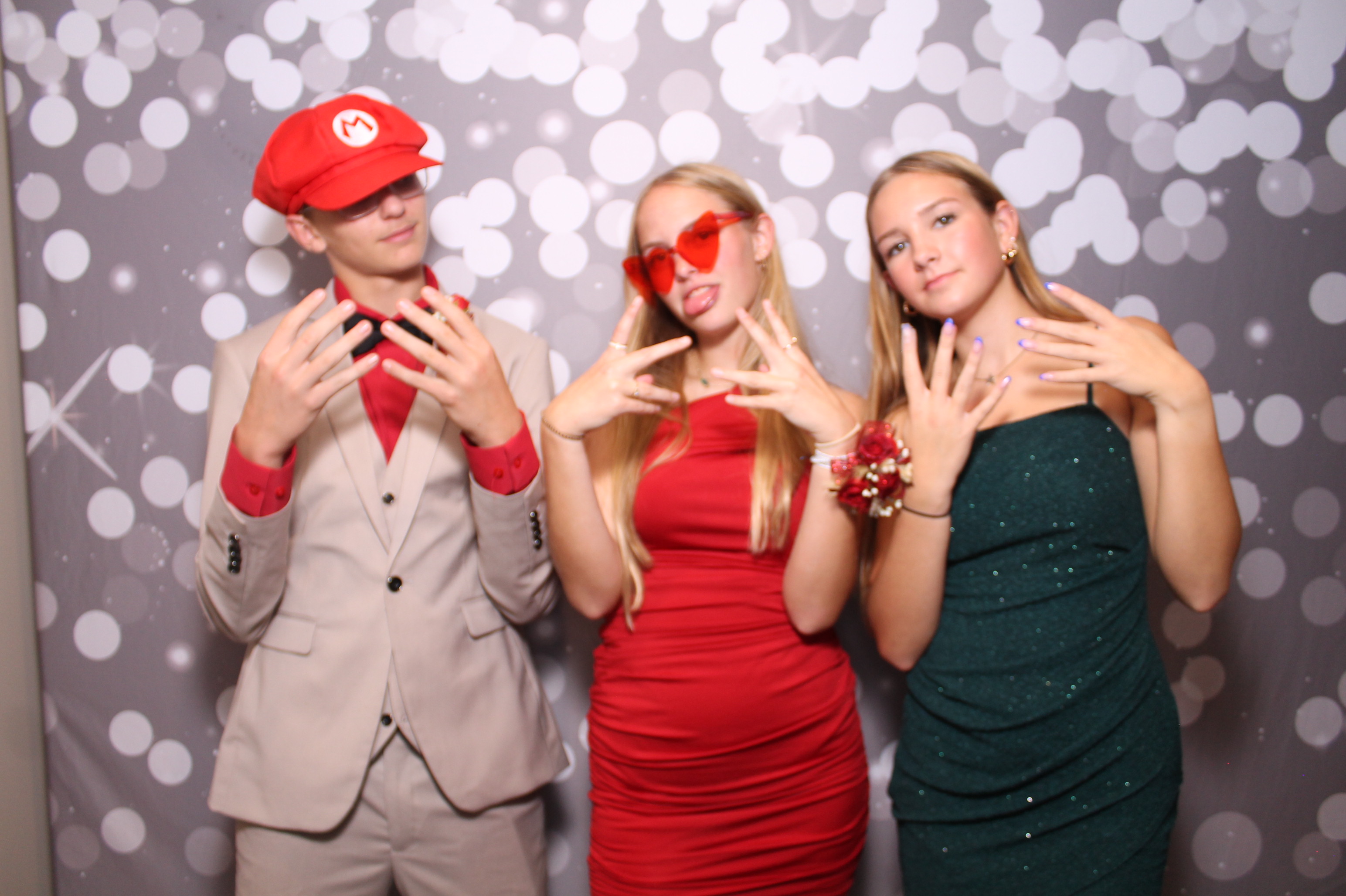 SHDHS Homecoming | View more photos from the event at gallery.photoboothcincy.com/u/PhotoBoothCincy/SHDHS-Homecoming