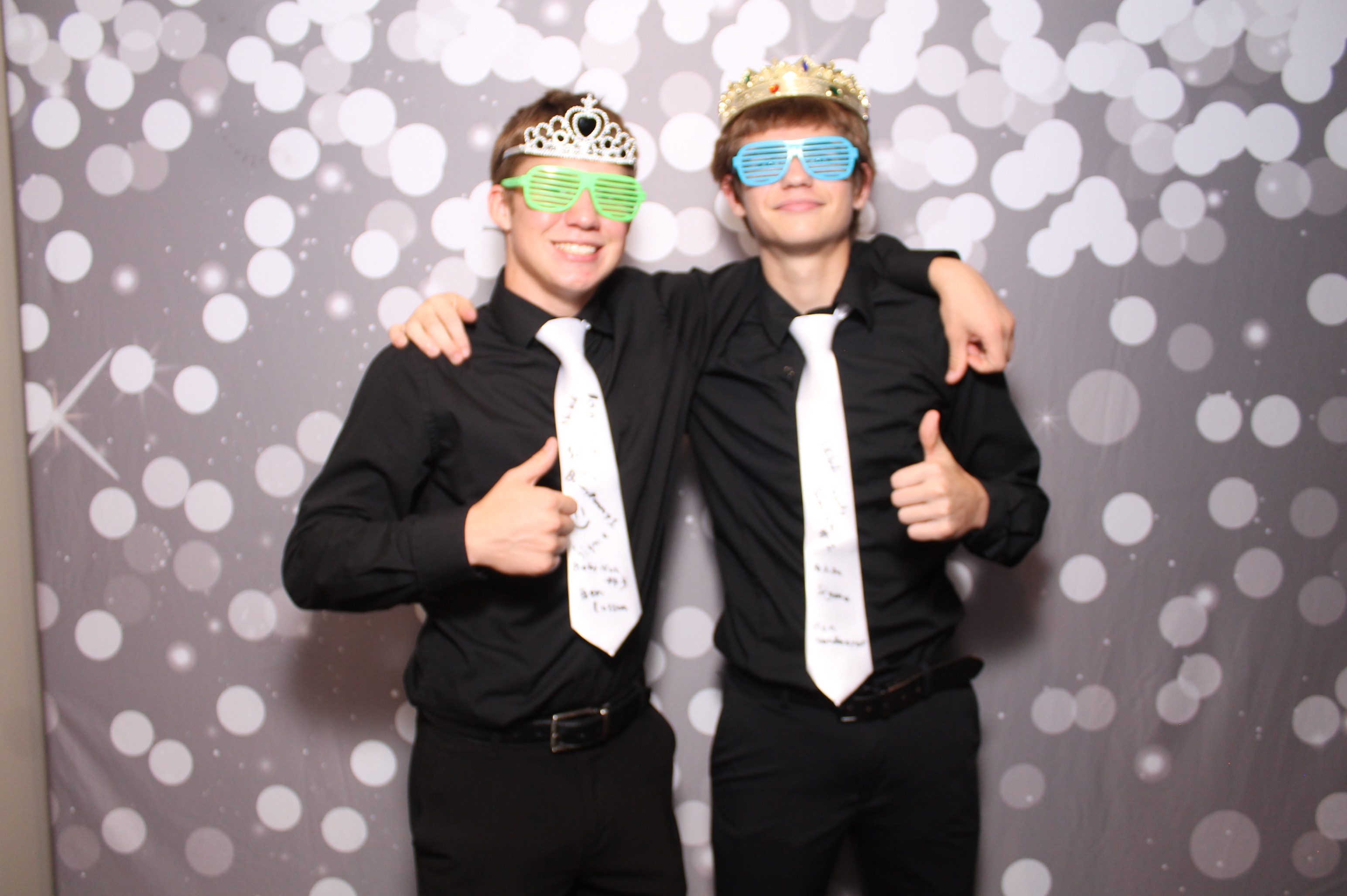 SHDHS Homecoming | View more photos from the event at gallery.photoboothcincy.com/u/PhotoBoothCincy/SHDHS-Homecoming