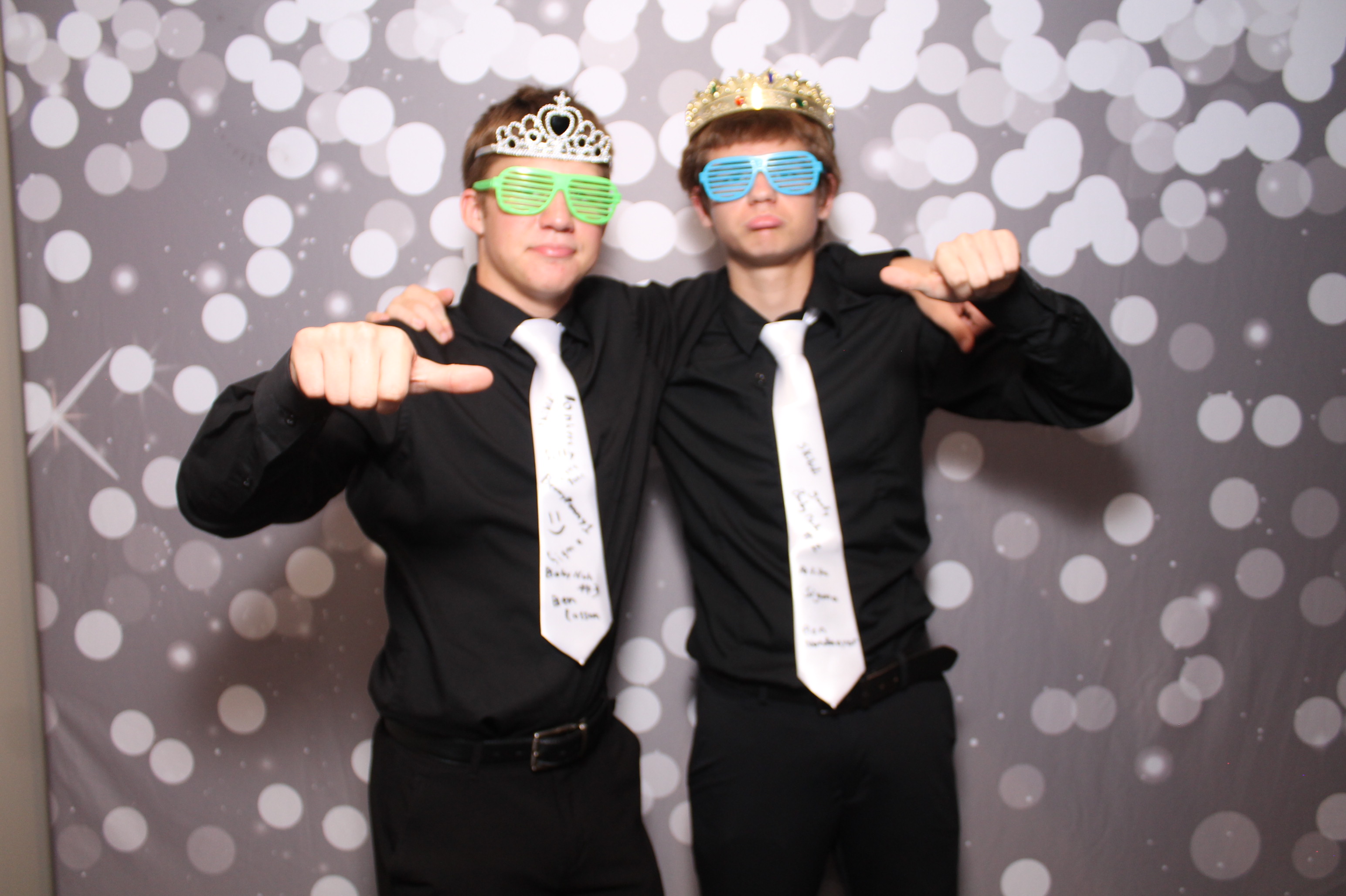 SHDHS Homecoming | View more photos from the event at gallery.photoboothcincy.com/u/PhotoBoothCincy/SHDHS-Homecoming