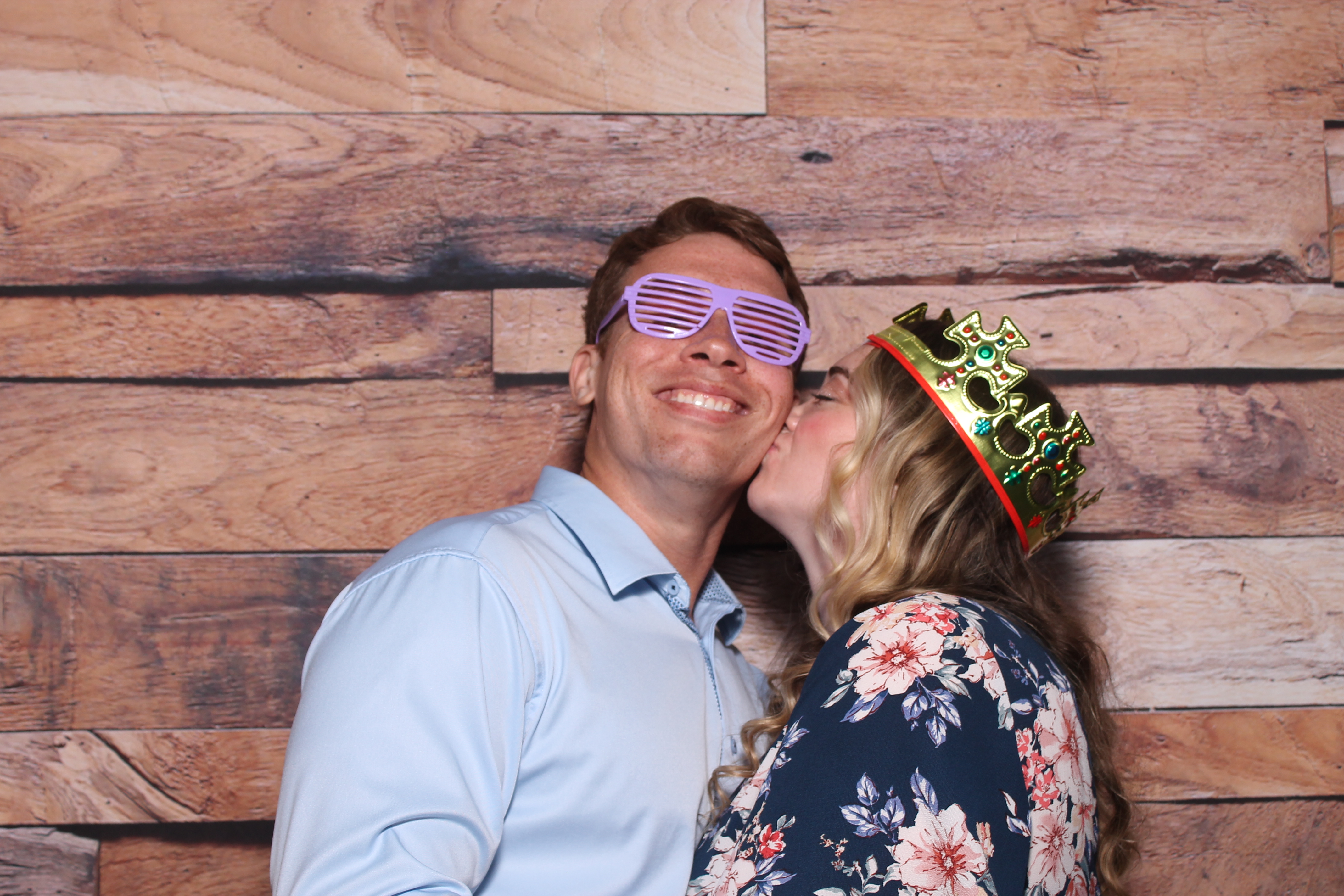 Sarah & Joe Fehrenbach | View more photos from the event at gallery.photoboothcincy.com/u/PhotoBoothCincy/Sarah-Joe-Fehrenbach