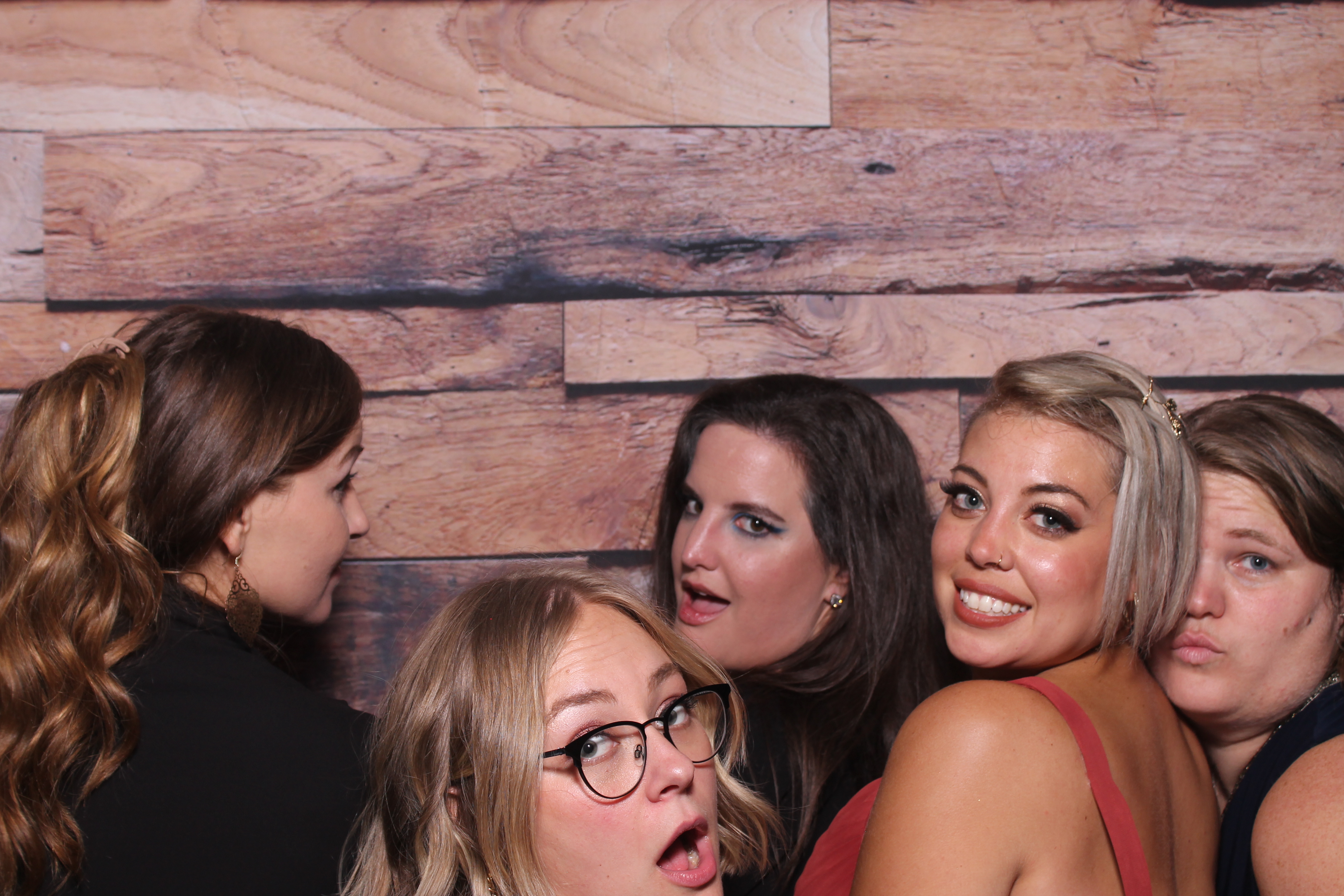 Sarah & Joe Fehrenbach | View more photos from the event at gallery.photoboothcincy.com/u/PhotoBoothCincy/Sarah-Joe-Fehrenbach