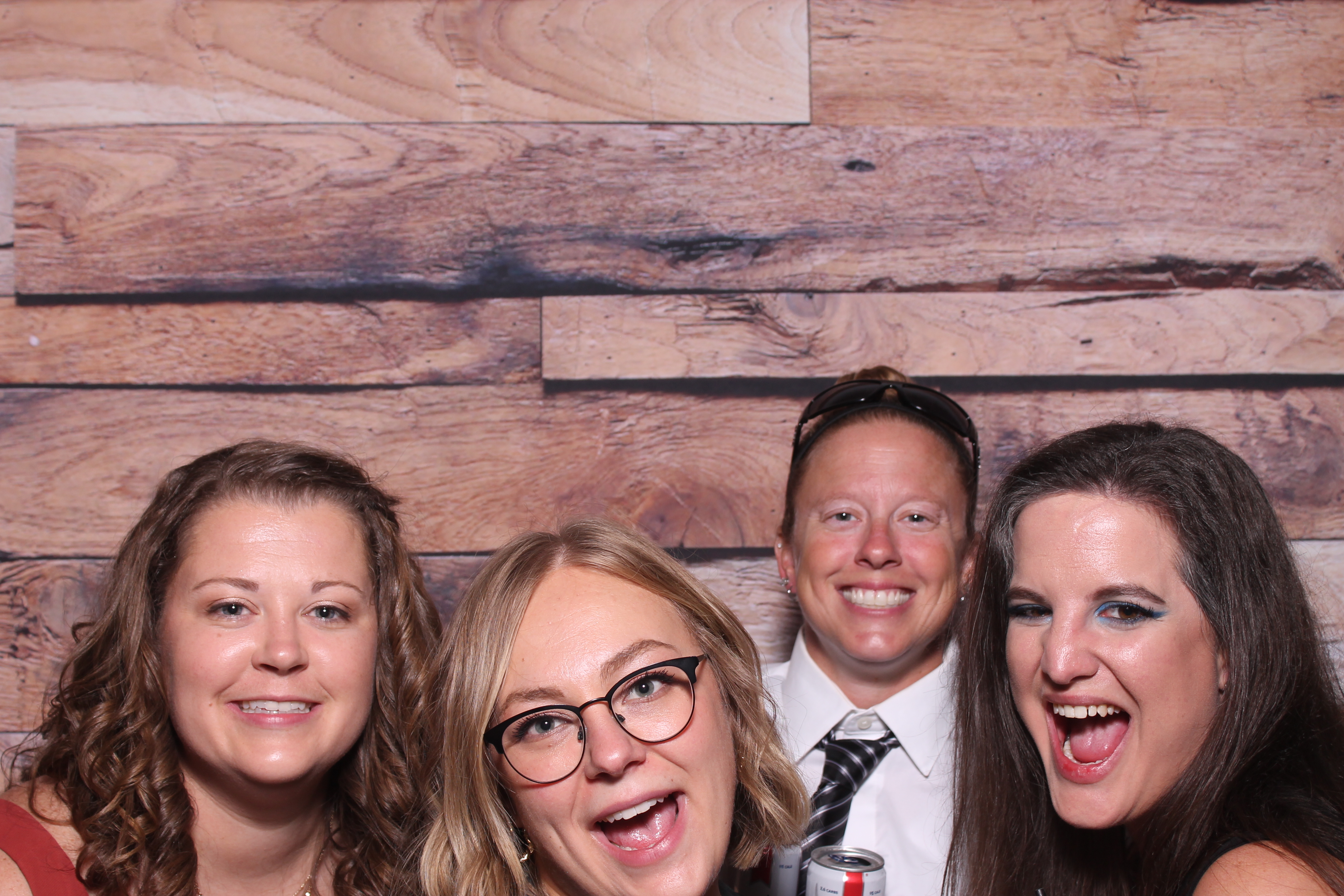 Sarah & Joe Fehrenbach | View more photos from the event at gallery.photoboothcincy.com/u/PhotoBoothCincy/Sarah-Joe-Fehrenbach
