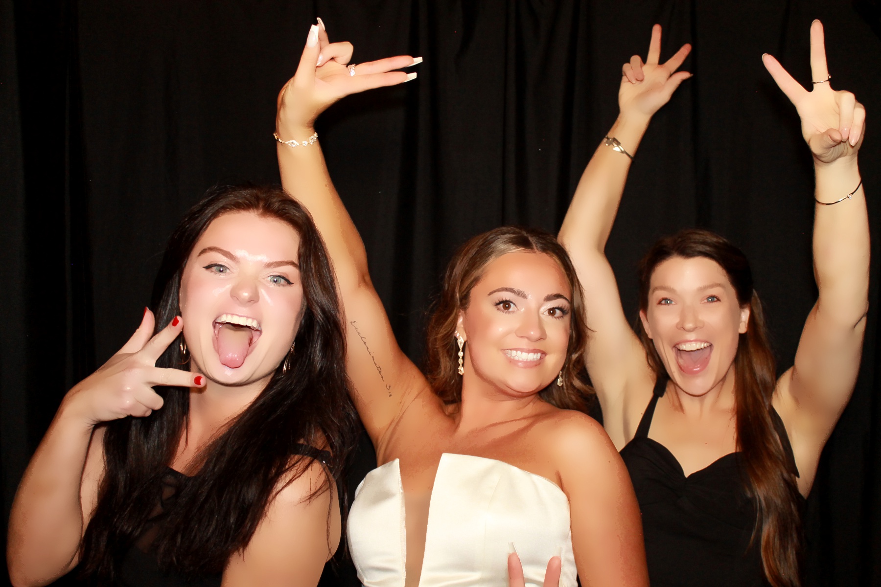 Savannah Hollstegge Reception | View more photos from the event at gallery.photoboothcincy.com/u/PhotoBoothCincy/Savannah-Hollstegge-Reception