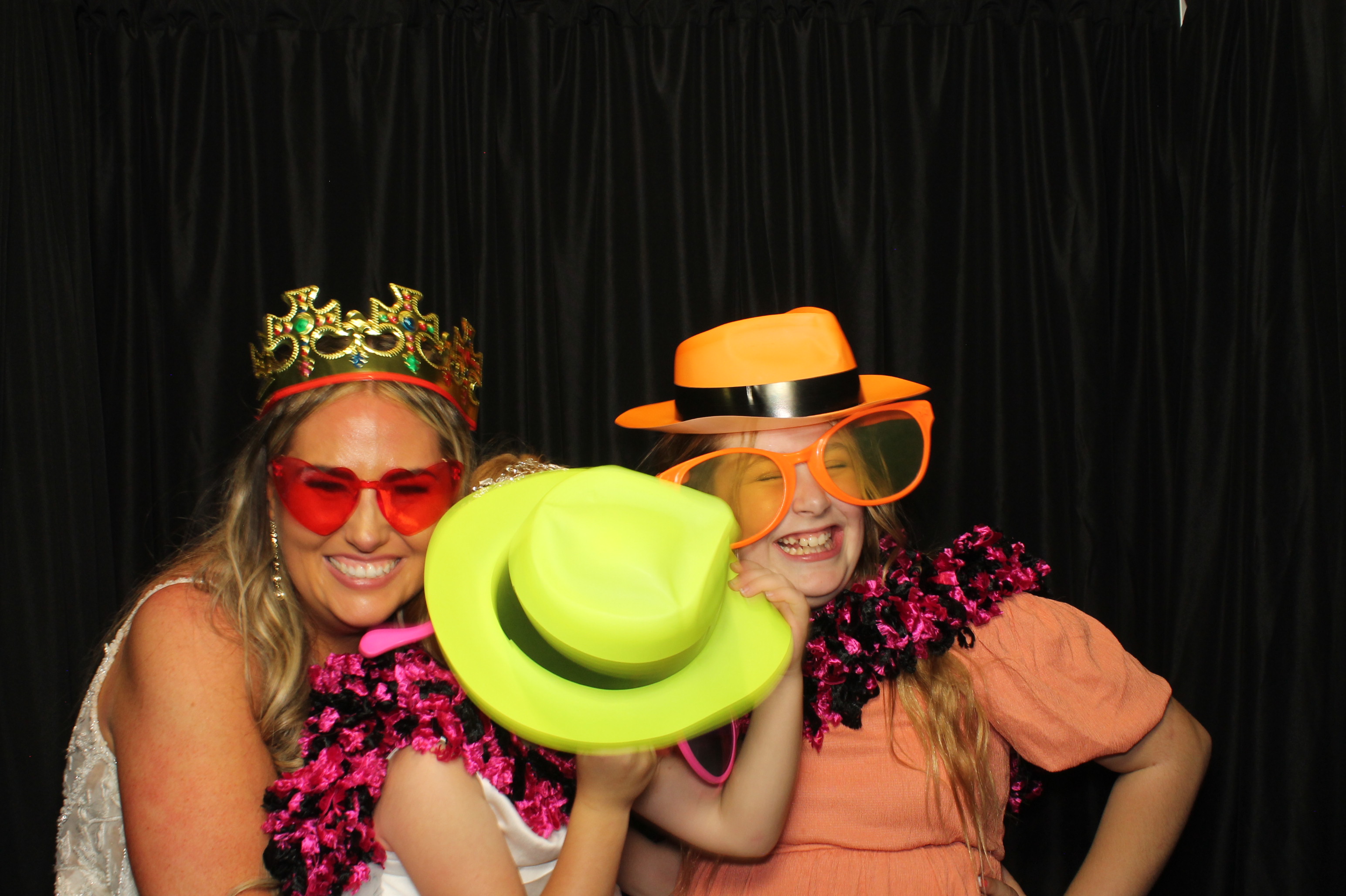 Sean & Alyssa Reception | View more photos from the event at gallery.photoboothcincy.com/u/PhotoBoothCincy/Sean-Alyssa-Reception