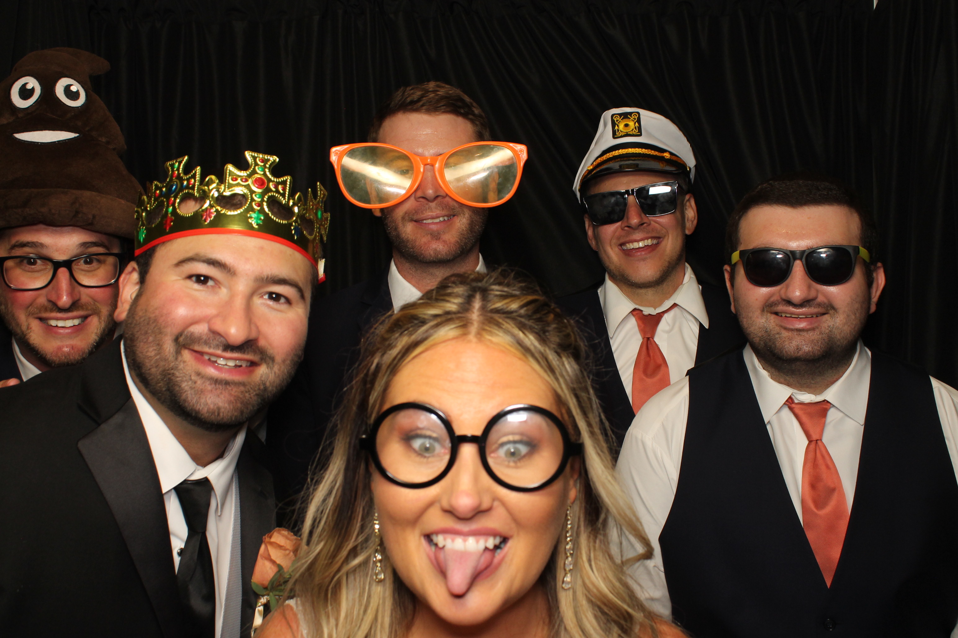 Sean & Alyssa Reception | View more photos from the event at gallery.photoboothcincy.com/u/PhotoBoothCincy/Sean-Alyssa-Reception
