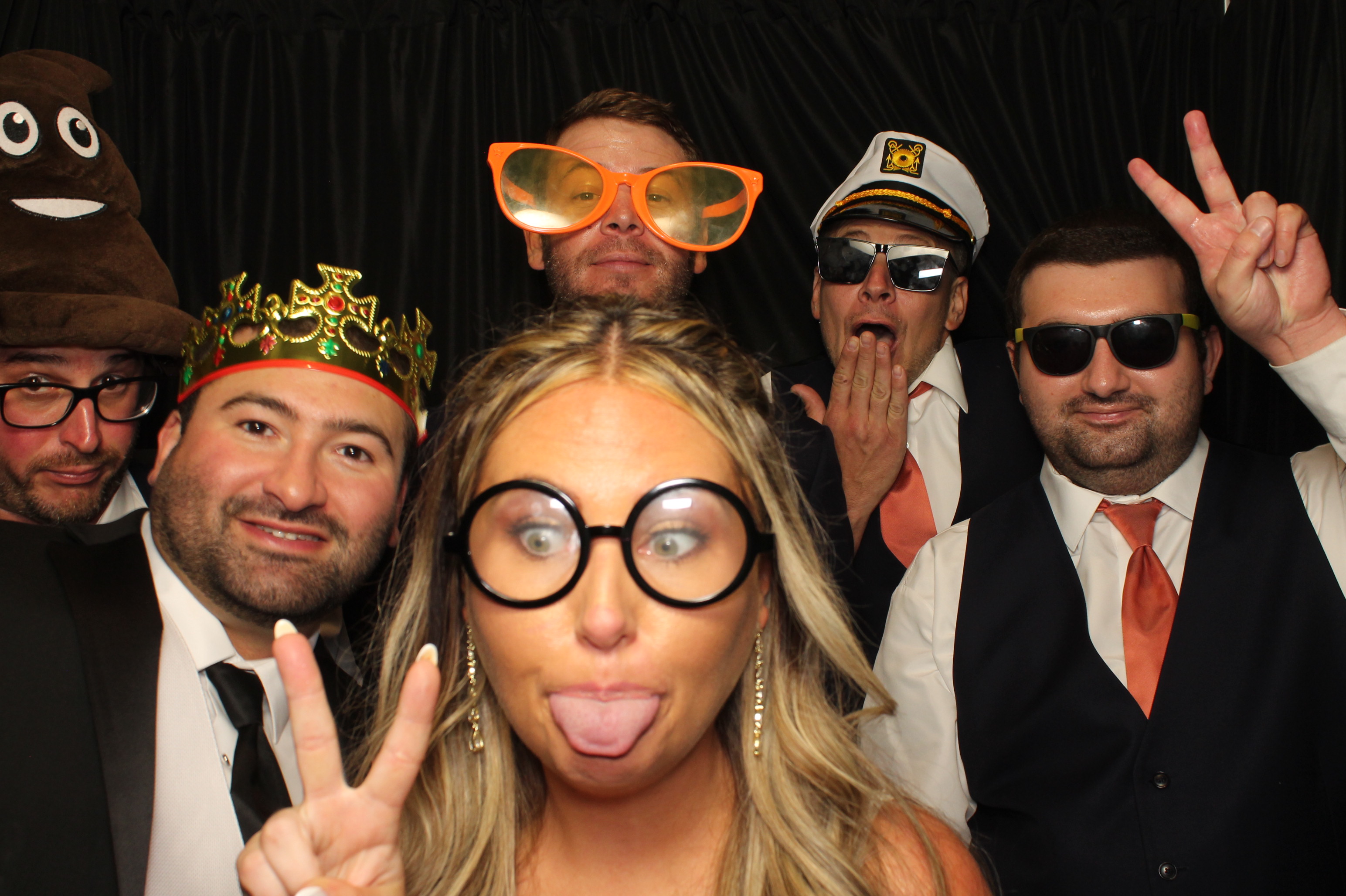 Sean & Alyssa Reception | View more photos from the event at gallery.photoboothcincy.com/u/PhotoBoothCincy/Sean-Alyssa-Reception