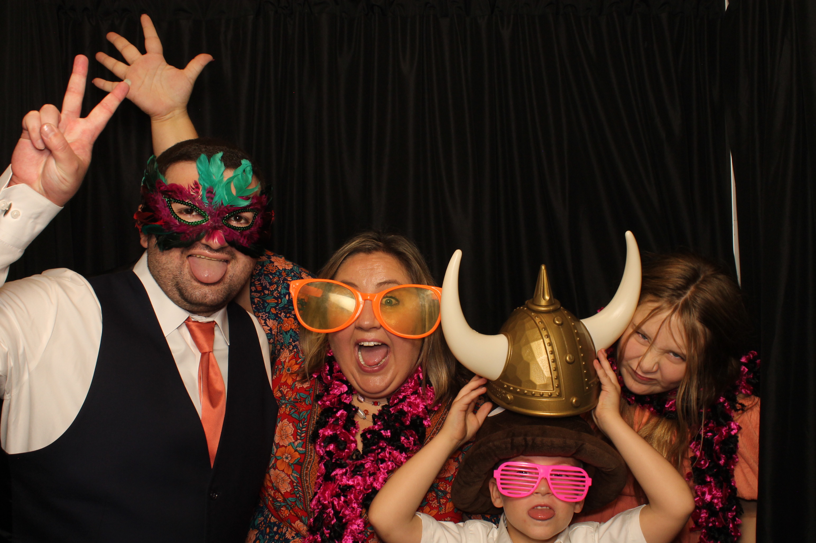 Sean & Alyssa Reception | View more photos from the event at gallery.photoboothcincy.com/u/PhotoBoothCincy/Sean-Alyssa-Reception