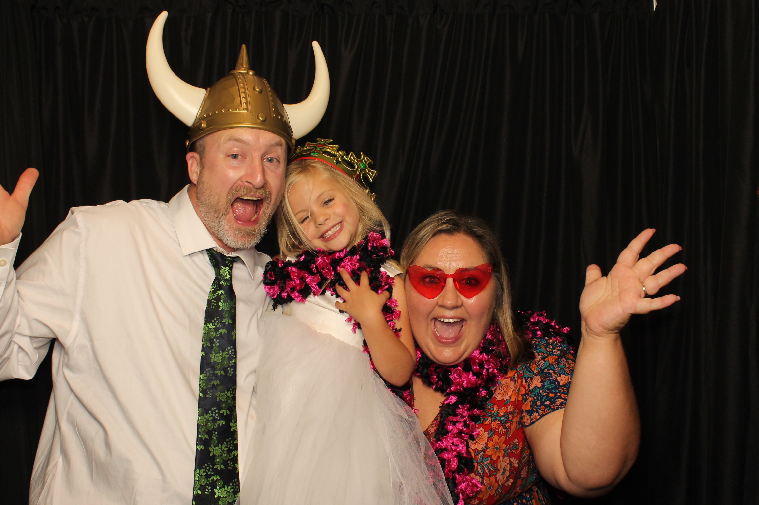 Sean & Alyssa Reception | View more photos from the event at gallery.photoboothcincy.com/u/PhotoBoothCincy/Sean-Alyssa-Reception