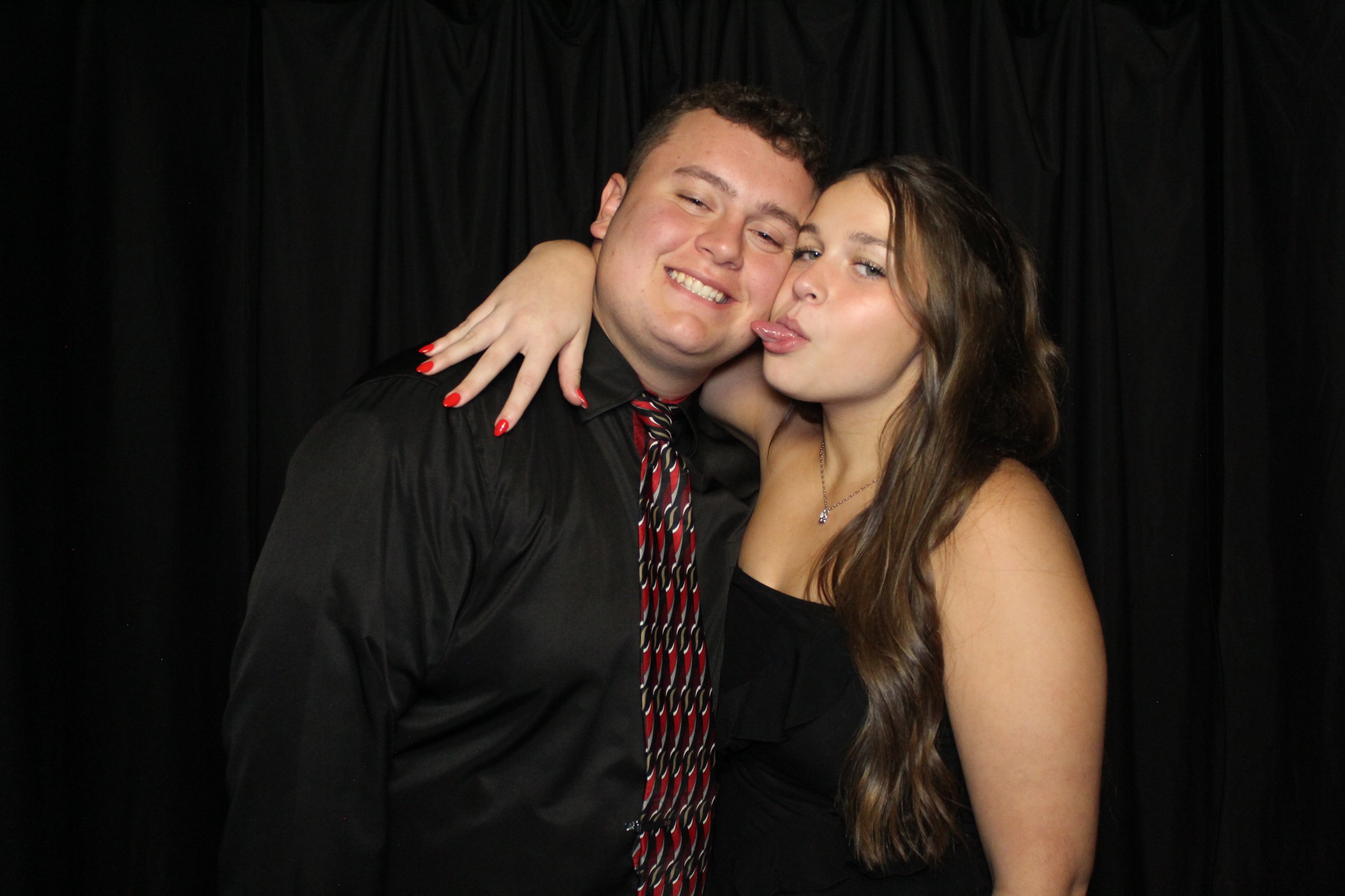 Senior Dinner Dance | View more photos from the event at gallery.photoboothcincy.com/u/PhotoBoothCincy/Senior-Dinner-Dance