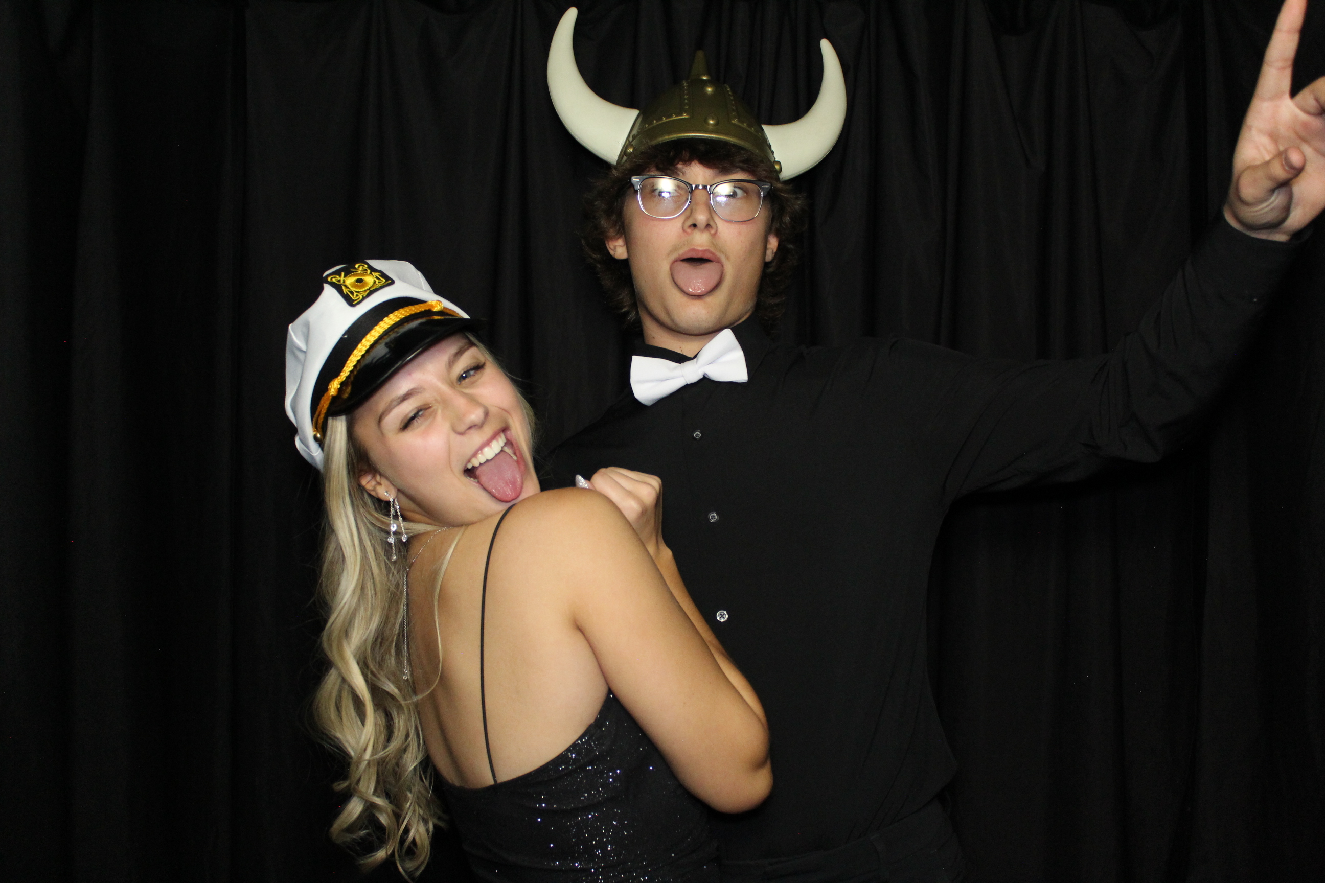 Senior Dinner Dance | View more photos from the event at gallery.photoboothcincy.com/u/PhotoBoothCincy/Senior-Dinner-Dance
