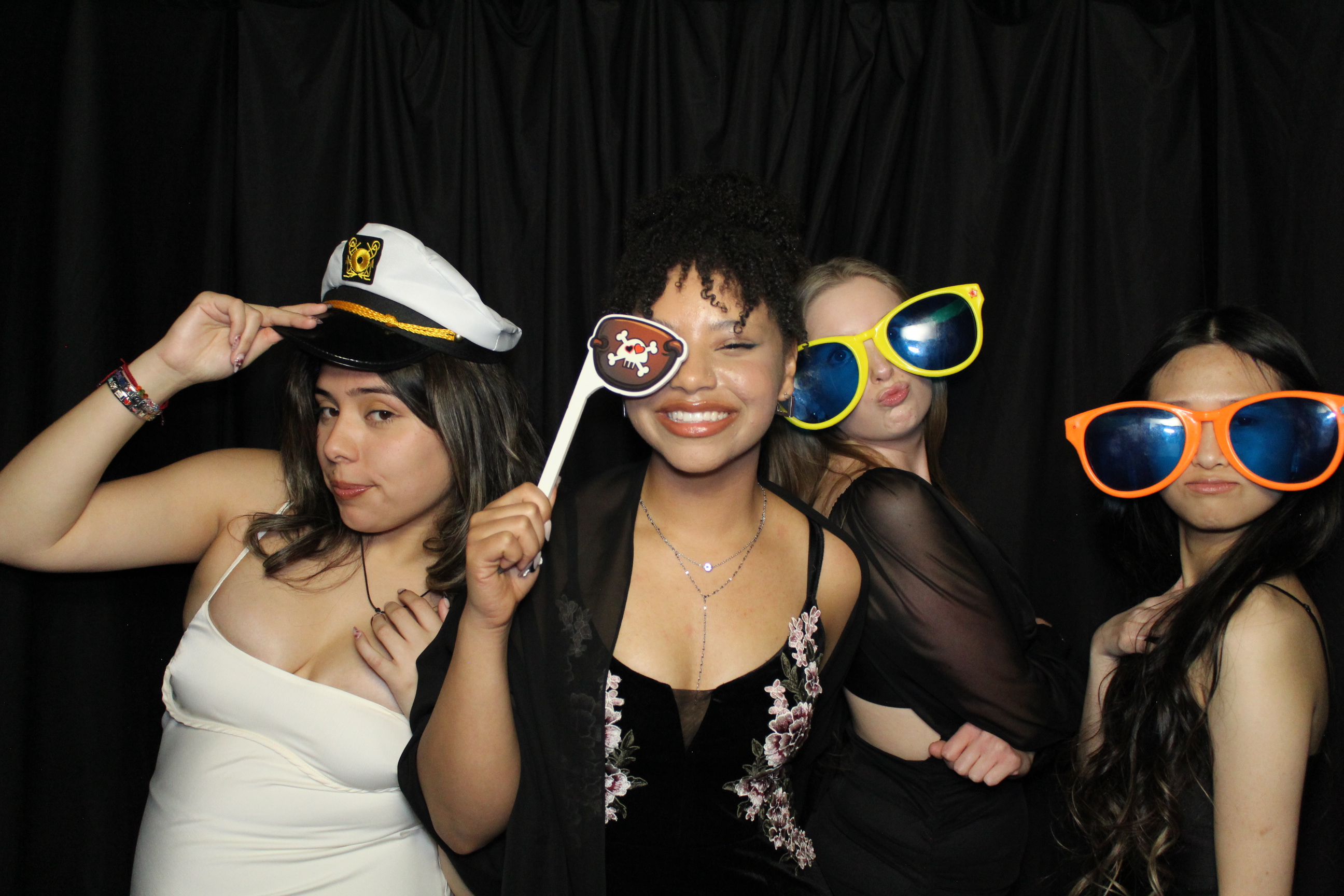 Senior Dinner Dance | View more photos from the event at gallery.photoboothcincy.com/u/PhotoBoothCincy/Senior-Dinner-Dance