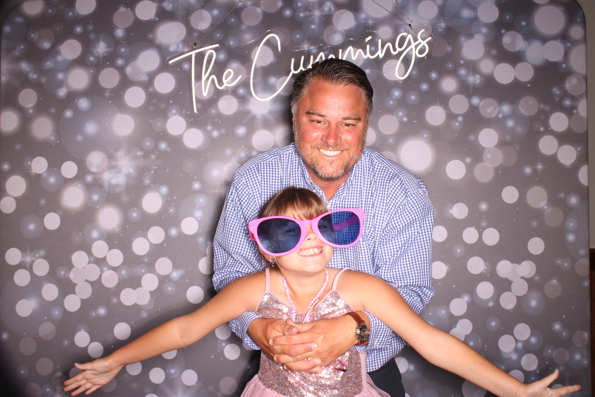 Shelbi Yoe | View more photos from the event at gallery.photoboothcincy.com/u/PhotoBoothCincy/Shelbi-Yoe