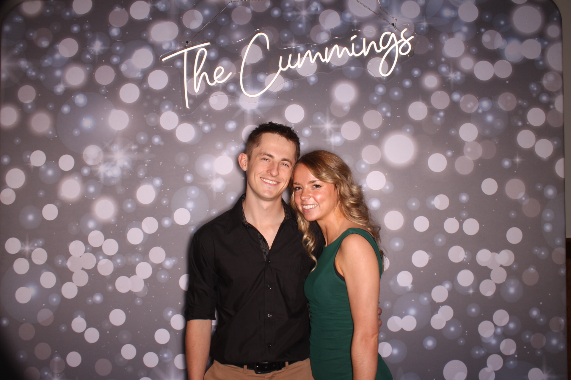 Shelbi Yoe | View more photos from the event at gallery.photoboothcincy.com/u/PhotoBoothCincy/Shelbi-Yoe