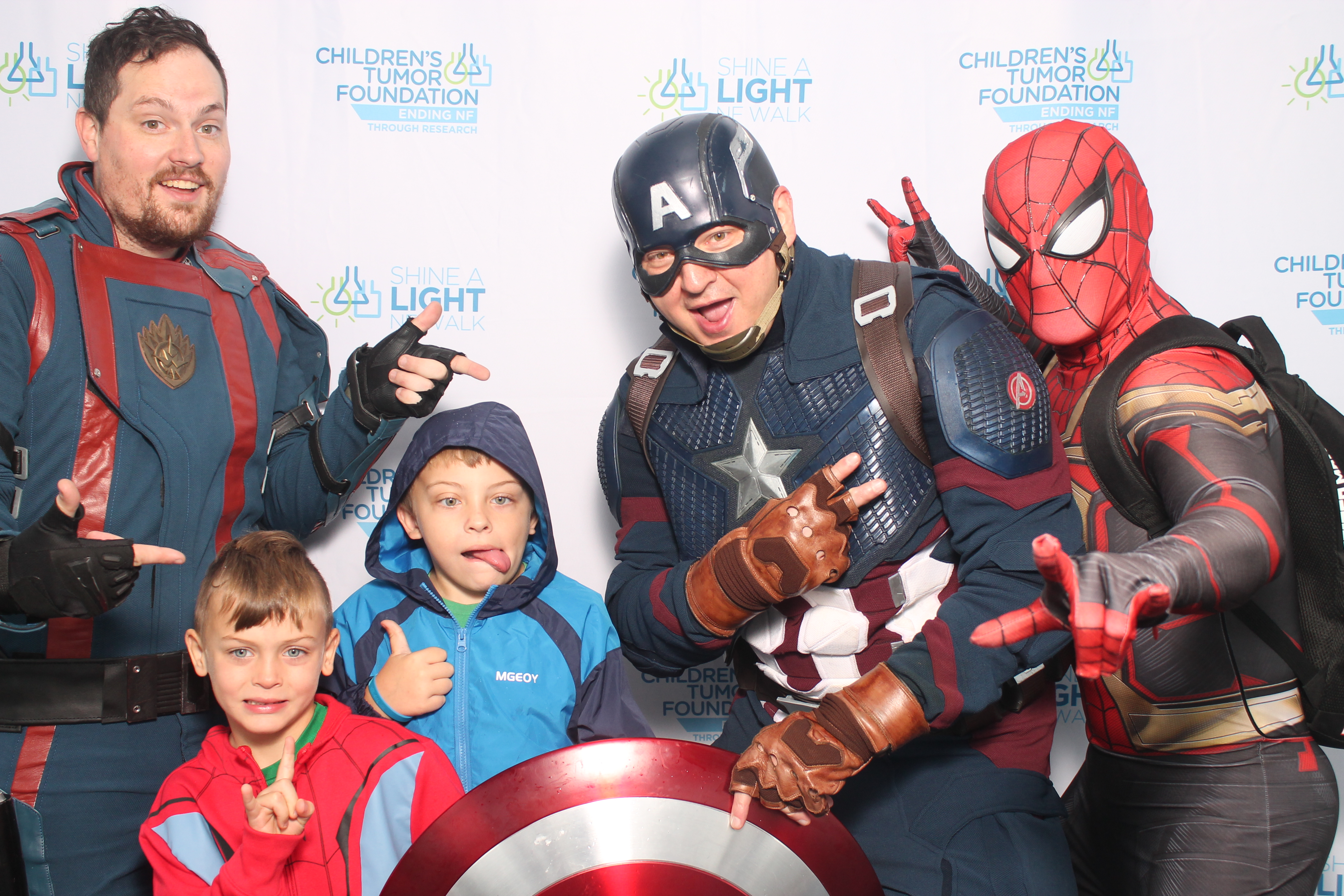 Shine A Light NF Walk | View more photos from the event at gallery.photoboothcincy.com/u/PhotoBoothCincy/Shine-A-Light-NF-Walk