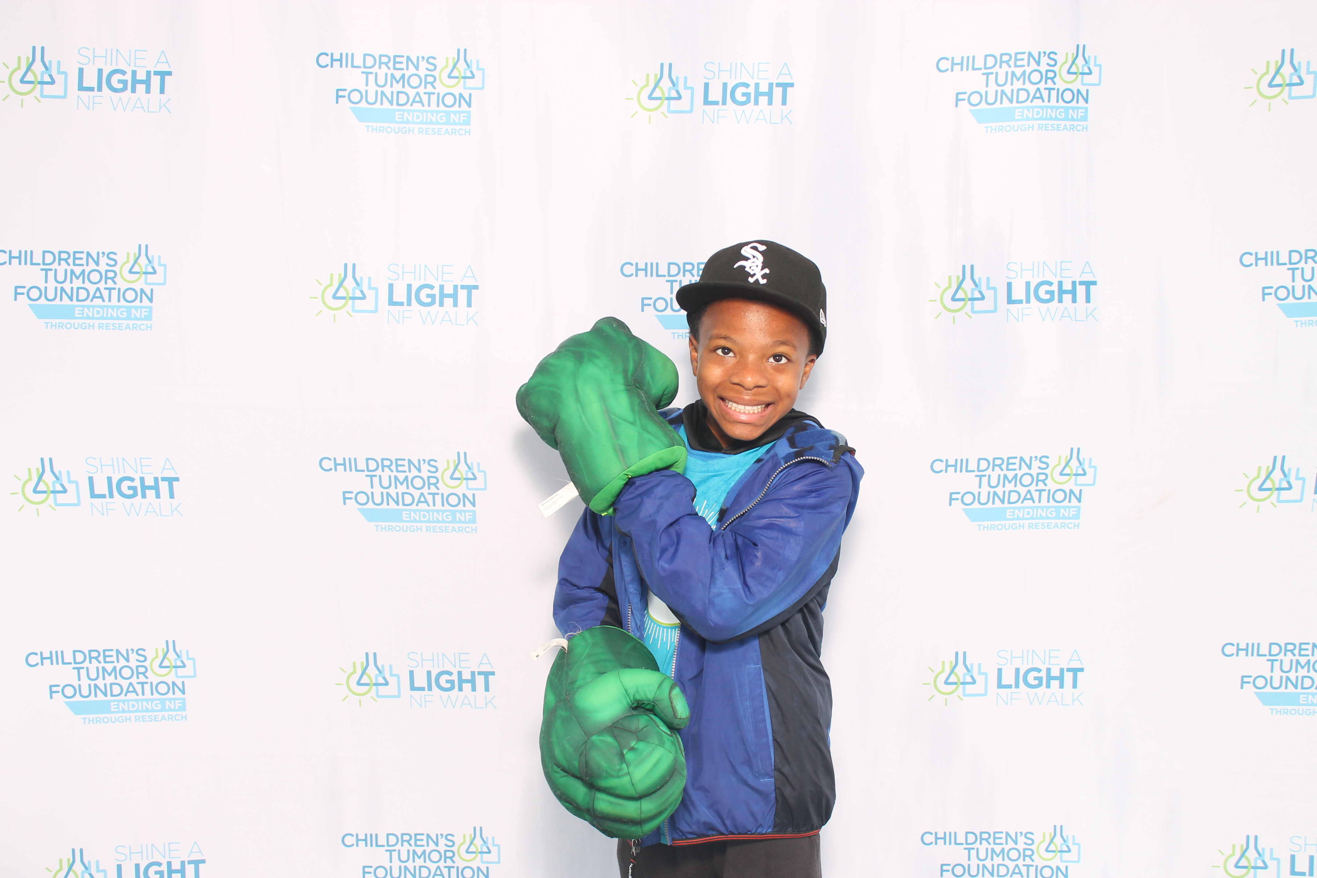 Shine A Light NF Walk | View more photos from the event at gallery.photoboothcincy.com/u/PhotoBoothCincy/Shine-A-Light-NF-Walk