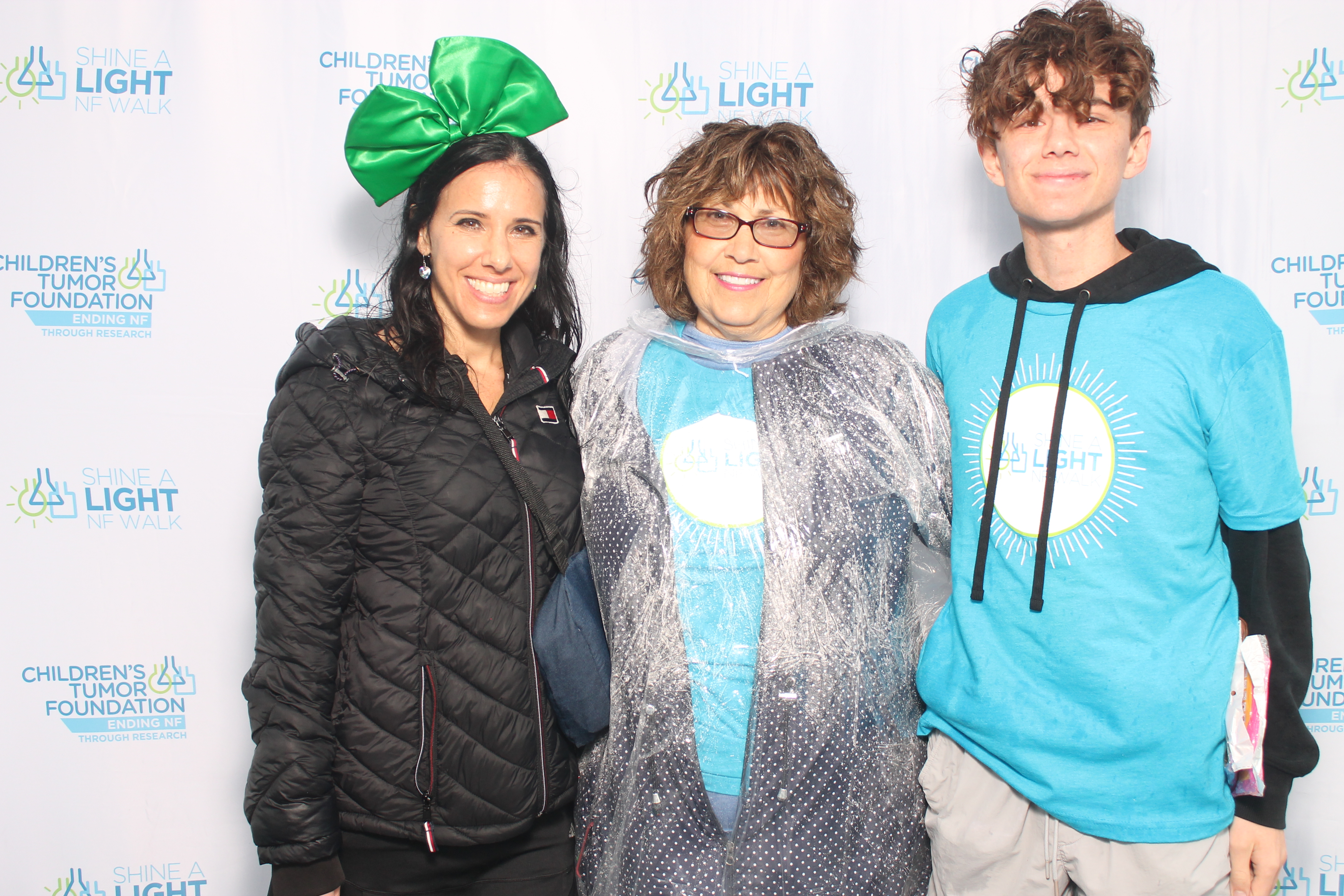 Shine A Light NF Walk | View more photos from the event at gallery.photoboothcincy.com/u/PhotoBoothCincy/Shine-A-Light-NF-Walk