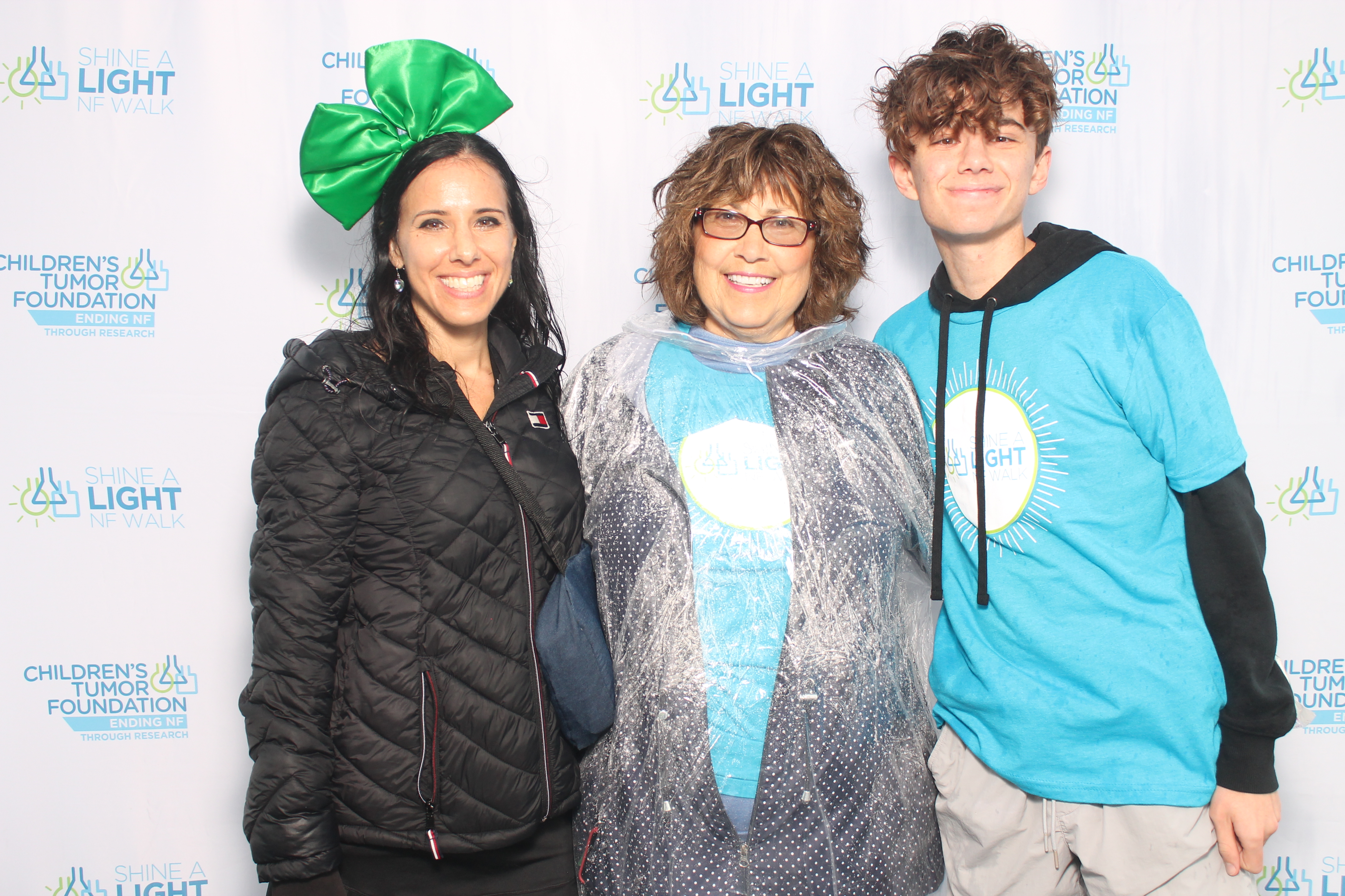 Shine A Light NF Walk | View more photos from the event at gallery.photoboothcincy.com/u/PhotoBoothCincy/Shine-A-Light-NF-Walk