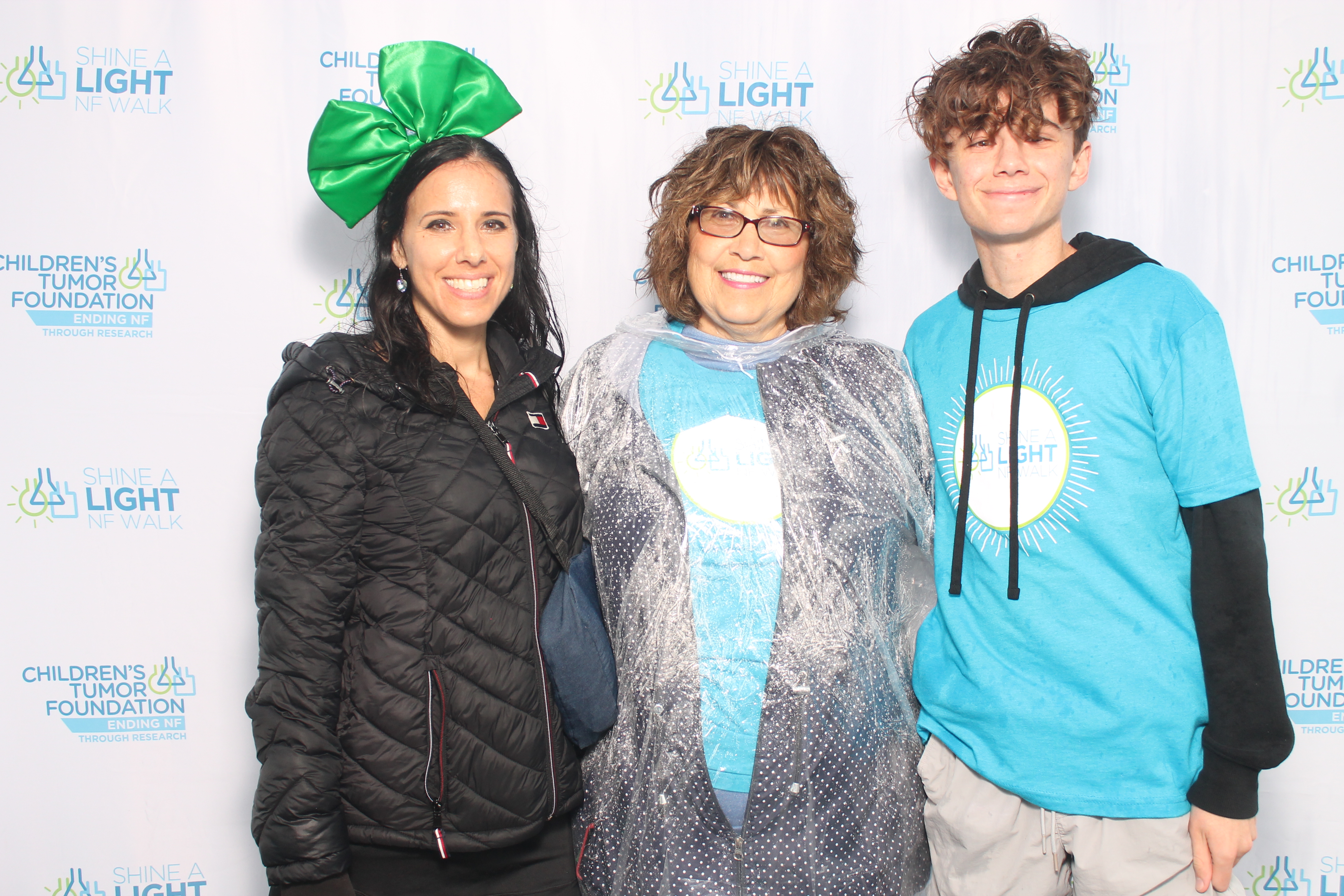 Shine A Light NF Walk | View more photos from the event at gallery.photoboothcincy.com/u/PhotoBoothCincy/Shine-A-Light-NF-Walk