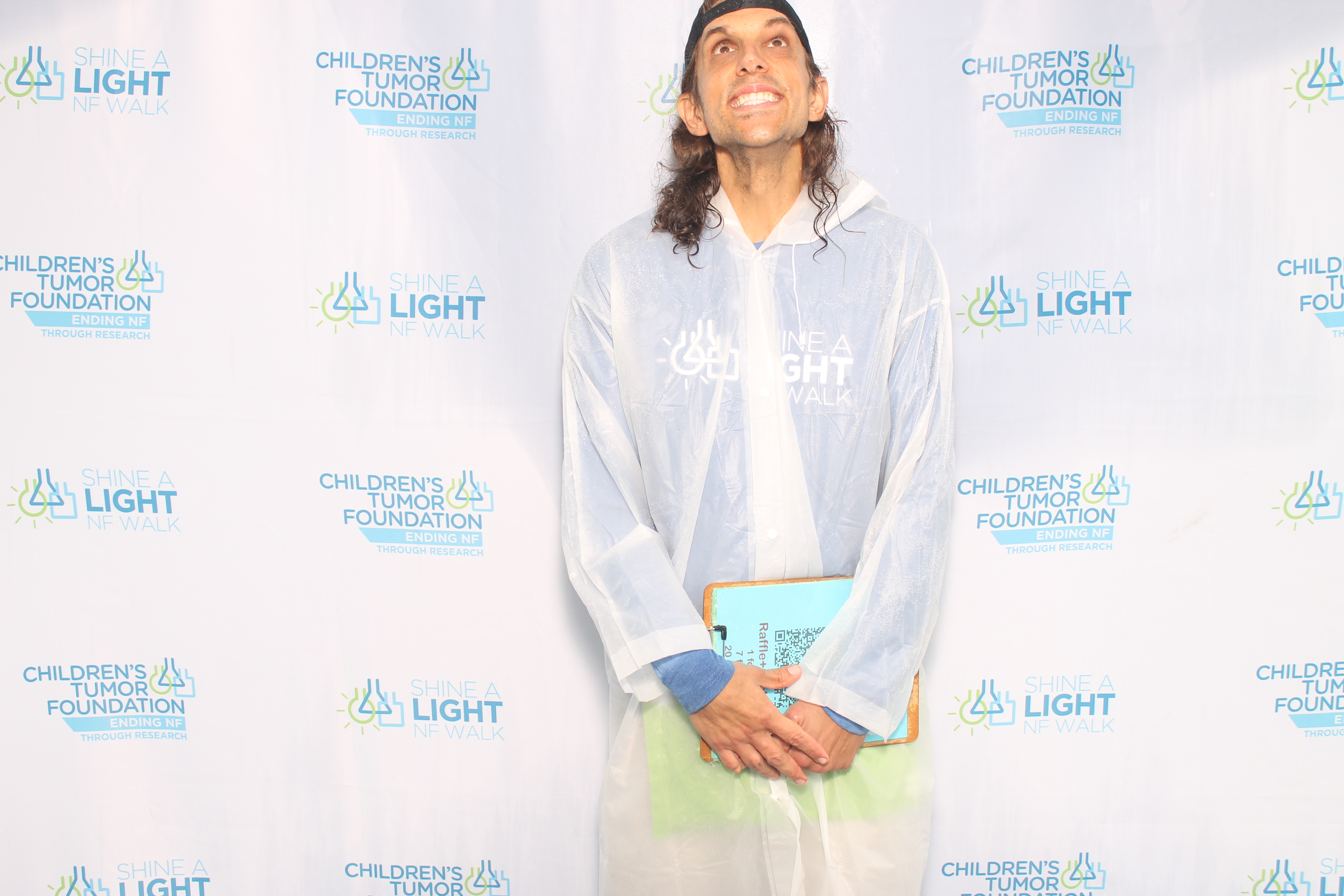 Shine A Light NF Walk | View more photos from the event at gallery.photoboothcincy.com/u/PhotoBoothCincy/Shine-A-Light-NF-Walk