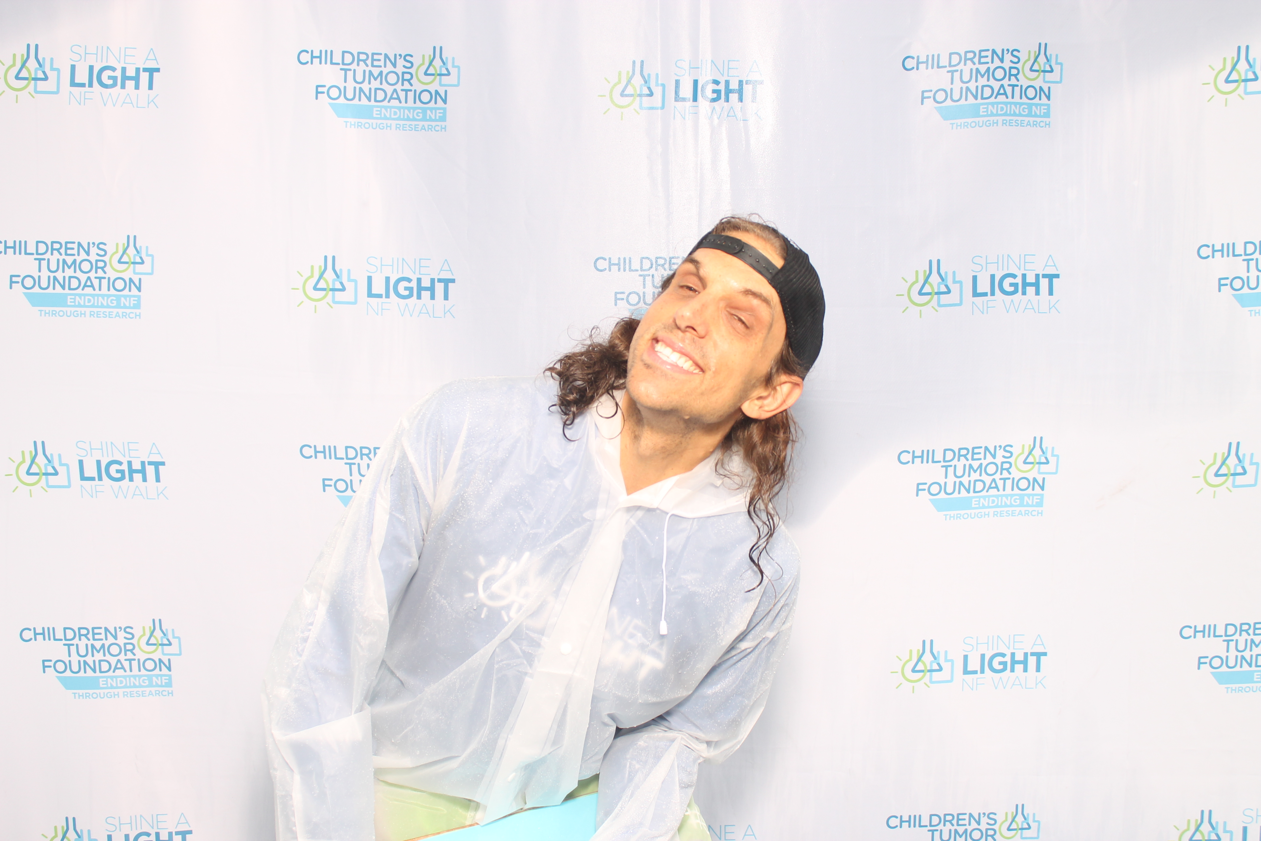Shine A Light NF Walk | View more photos from the event at gallery.photoboothcincy.com/u/PhotoBoothCincy/Shine-A-Light-NF-Walk