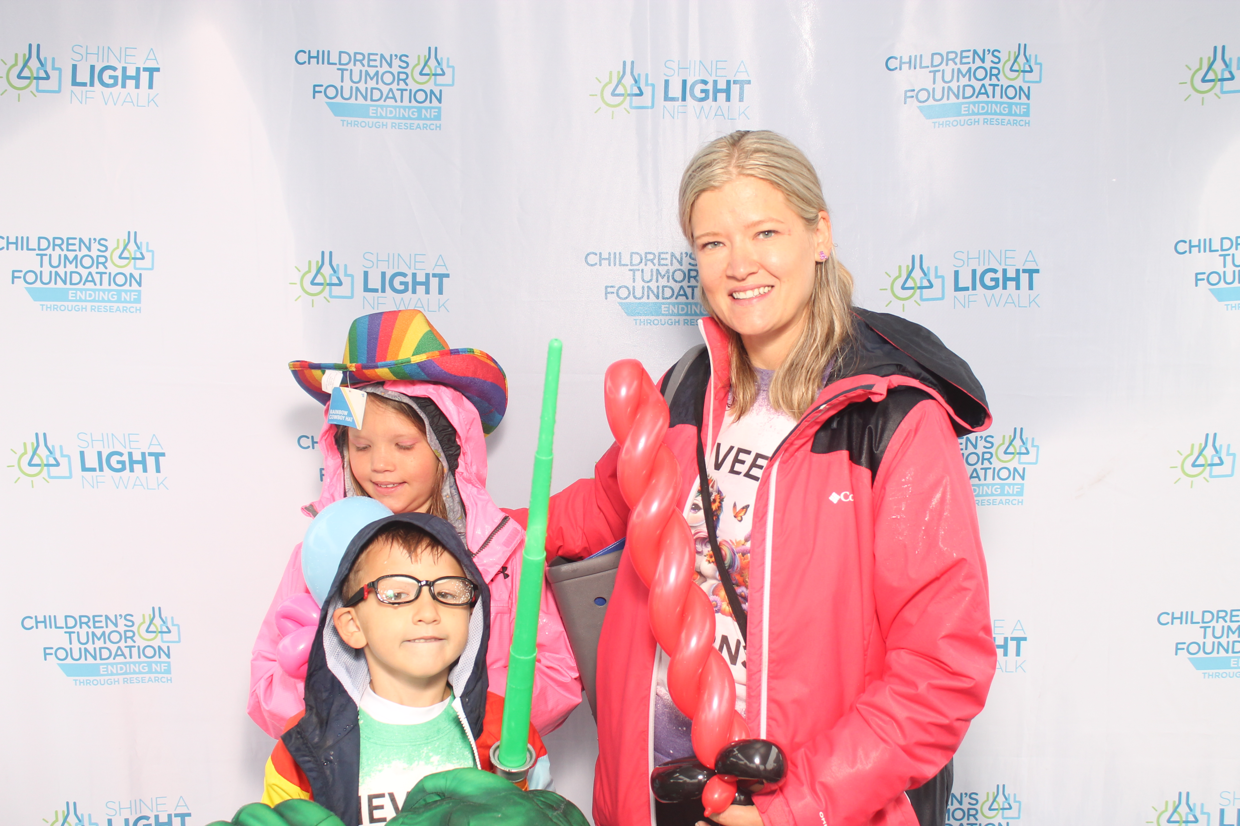 Shine A Light NF Walk | View more photos from the event at gallery.photoboothcincy.com/u/PhotoBoothCincy/Shine-A-Light-NF-Walk