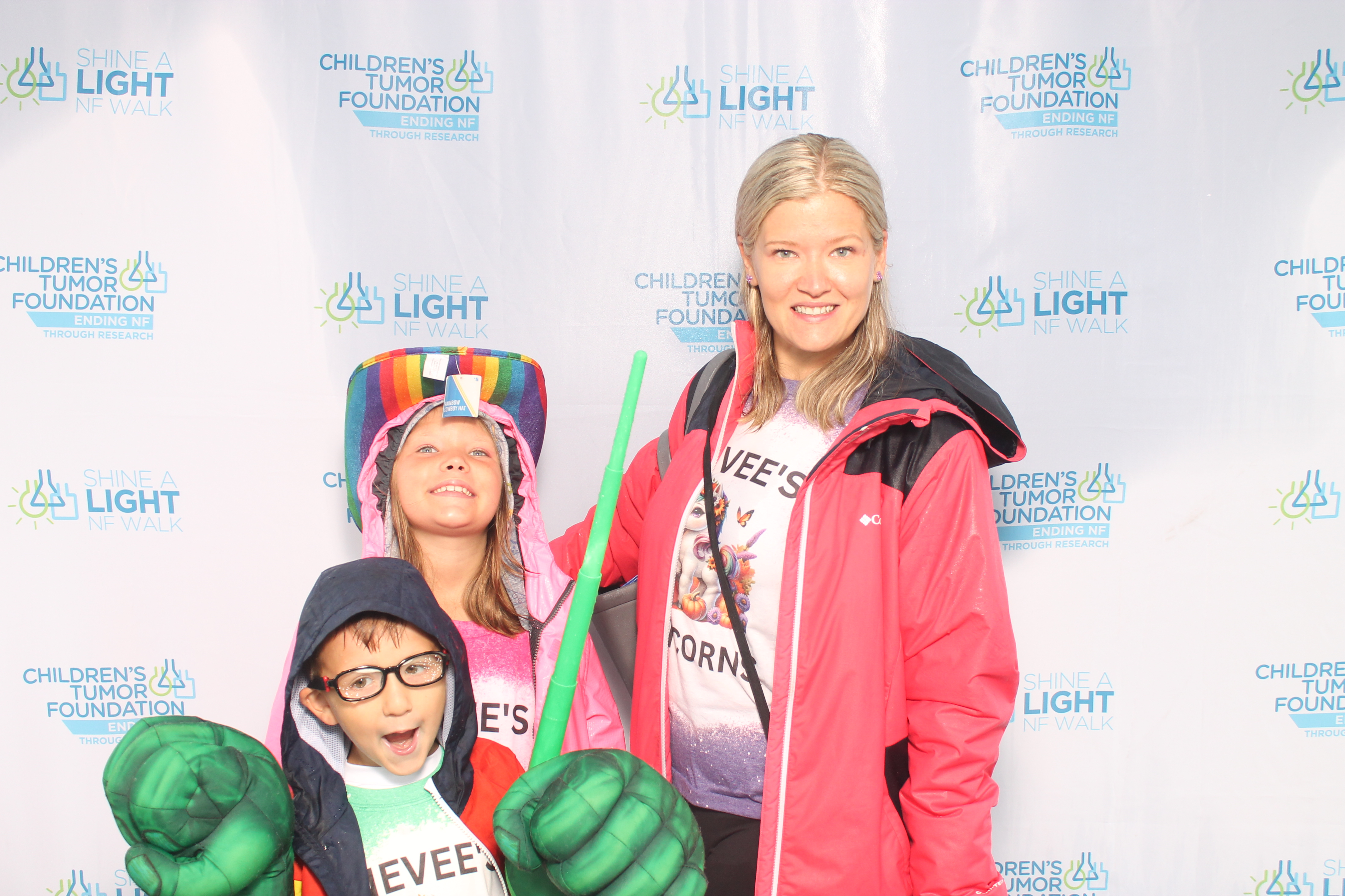 Shine A Light NF Walk | View more photos from the event at gallery.photoboothcincy.com/u/PhotoBoothCincy/Shine-A-Light-NF-Walk
