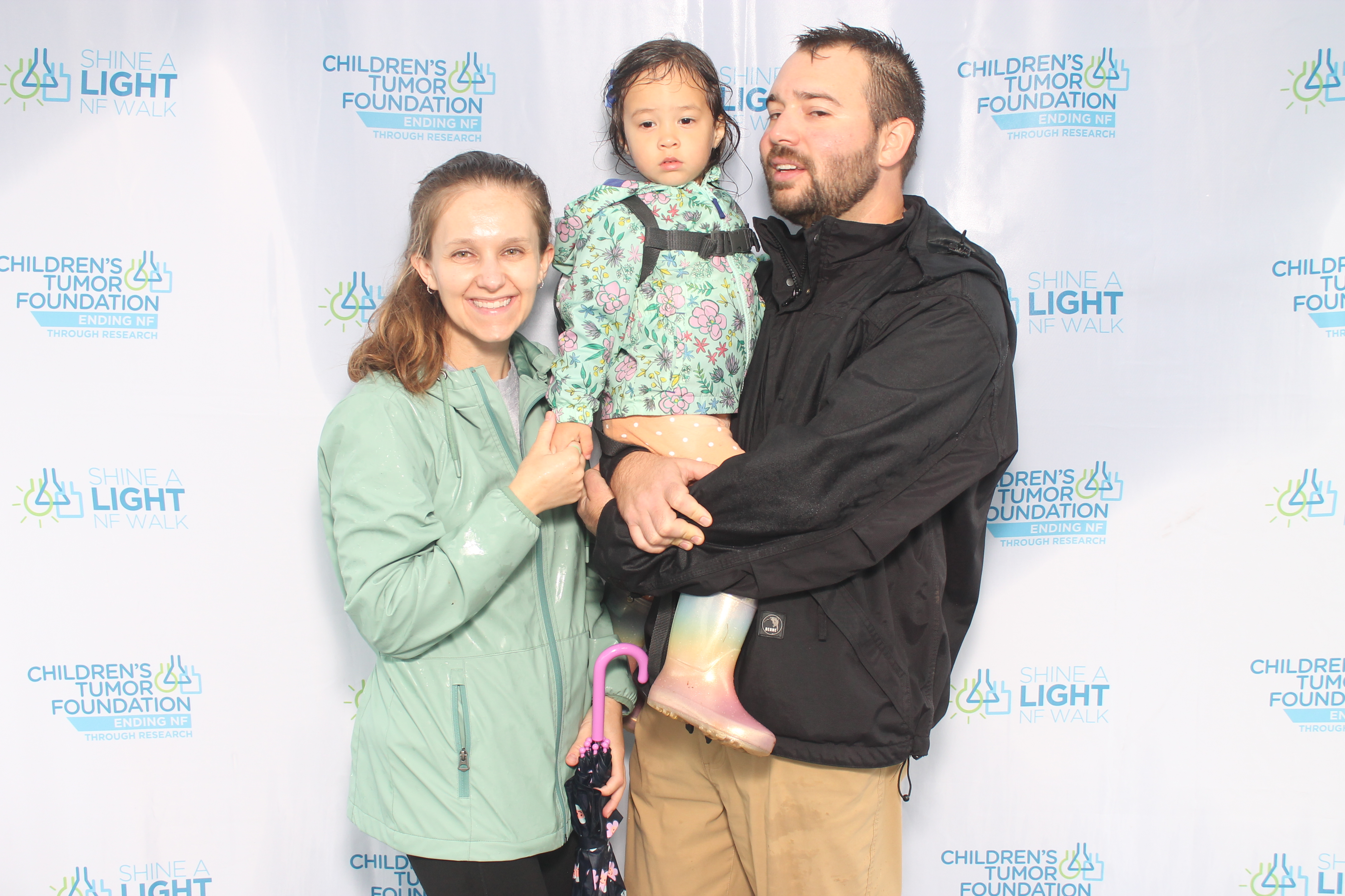 Shine A Light NF Walk | View more photos from the event at gallery.photoboothcincy.com/u/PhotoBoothCincy/Shine-A-Light-NF-Walk