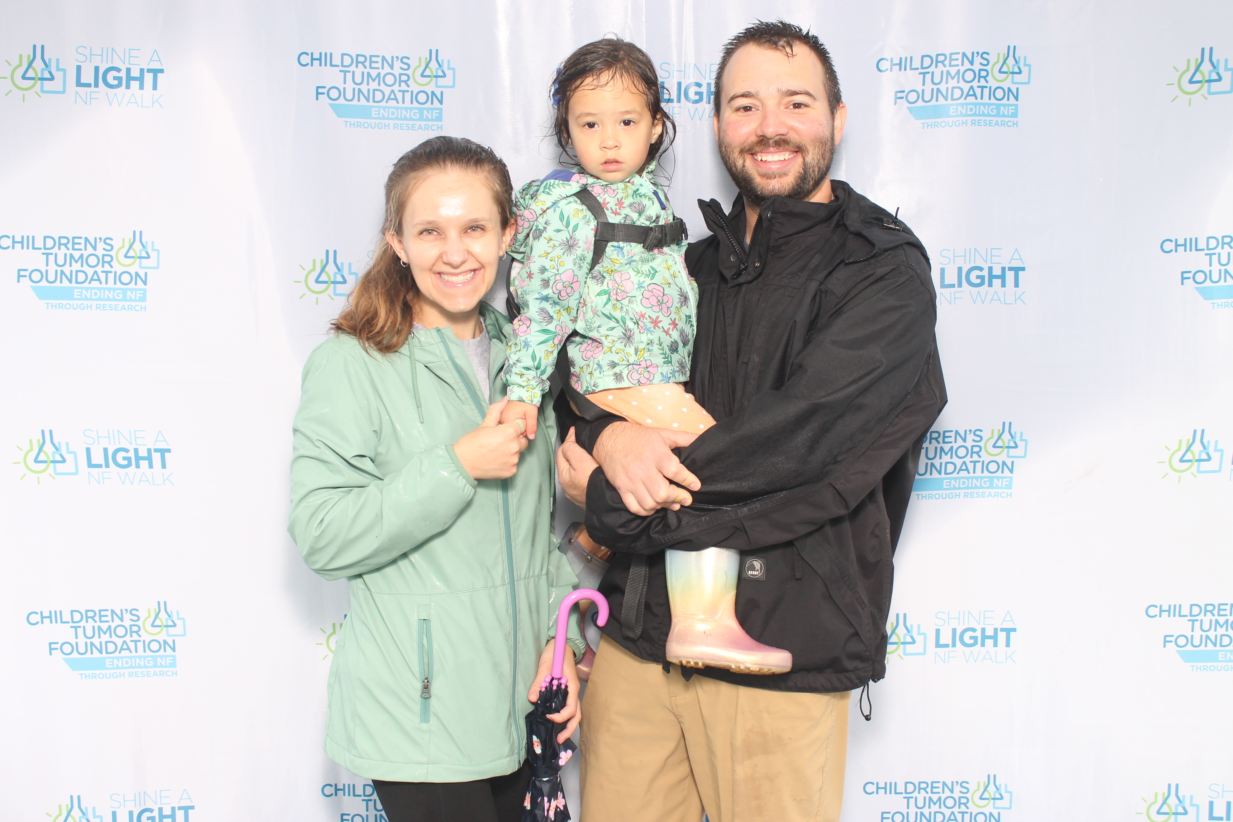 Shine A Light NF Walk | View more photos from the event at gallery.photoboothcincy.com/u/PhotoBoothCincy/Shine-A-Light-NF-Walk