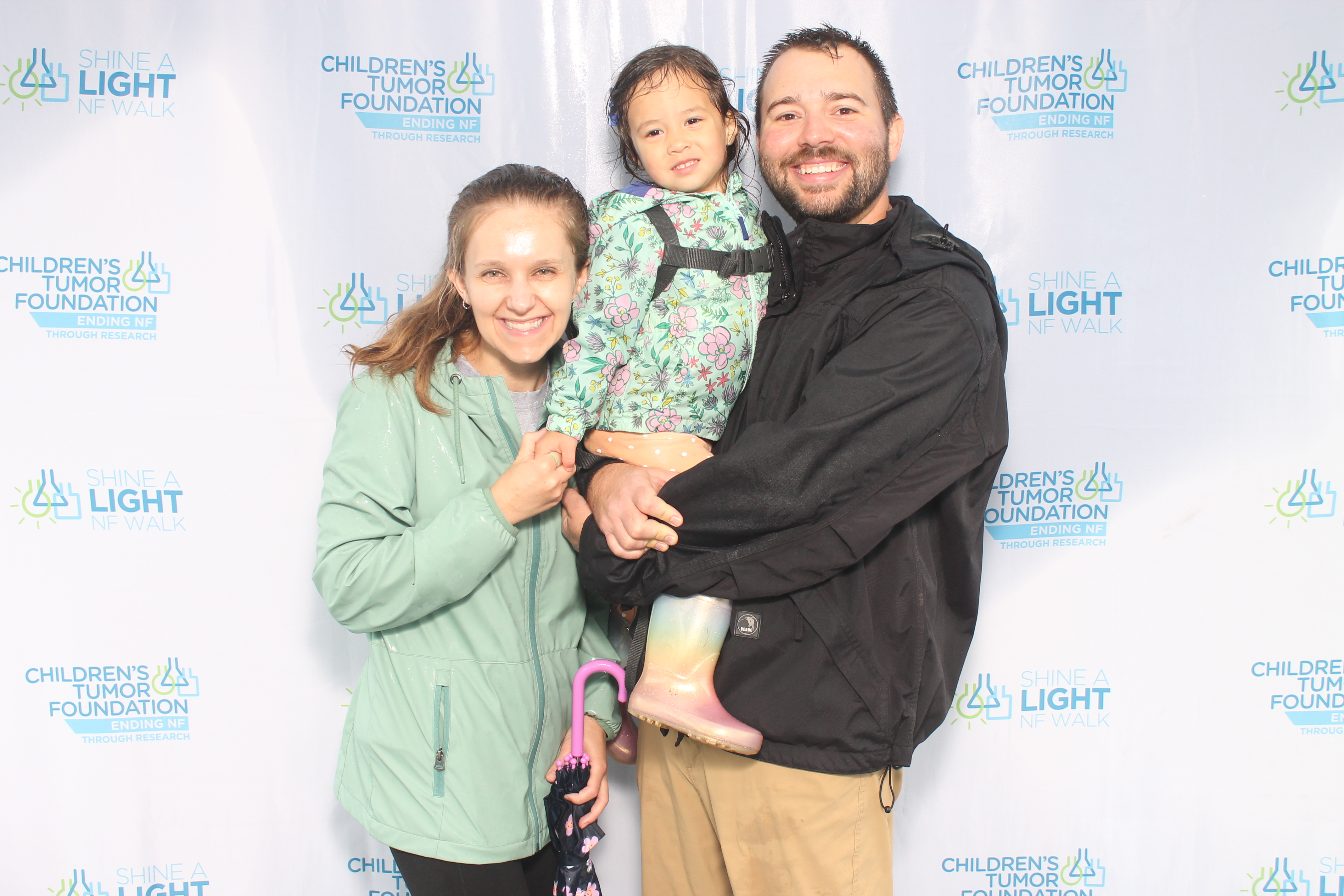 Shine A Light NF Walk | View more photos from the event at gallery.photoboothcincy.com/u/PhotoBoothCincy/Shine-A-Light-NF-Walk