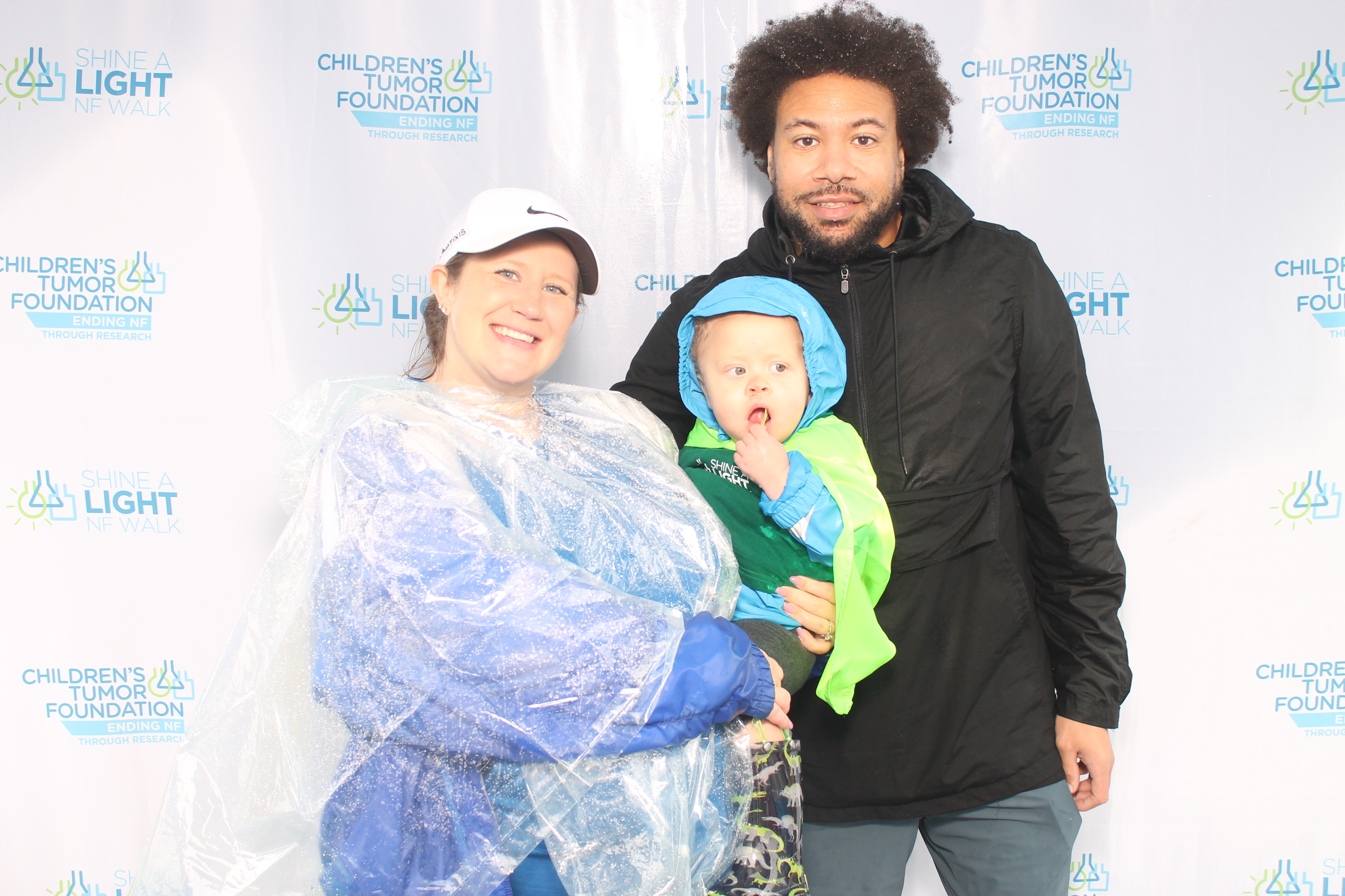 Shine A Light NF Walk | View more photos from the event at gallery.photoboothcincy.com/u/PhotoBoothCincy/Shine-A-Light-NF-Walk