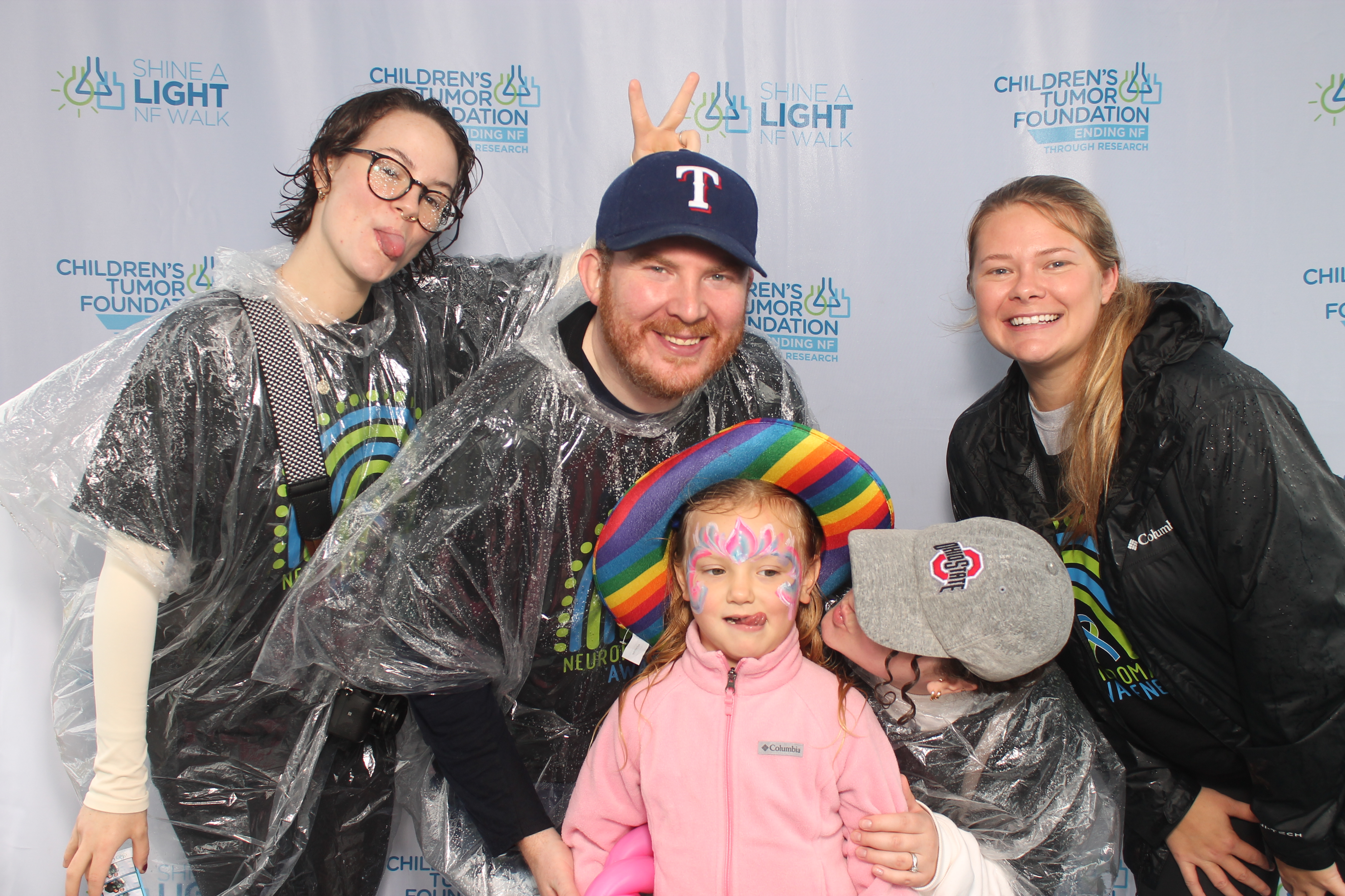 Shine A Light NF Walk | View more photos from the event at gallery.photoboothcincy.com/u/PhotoBoothCincy/Shine-A-Light-NF-Walk