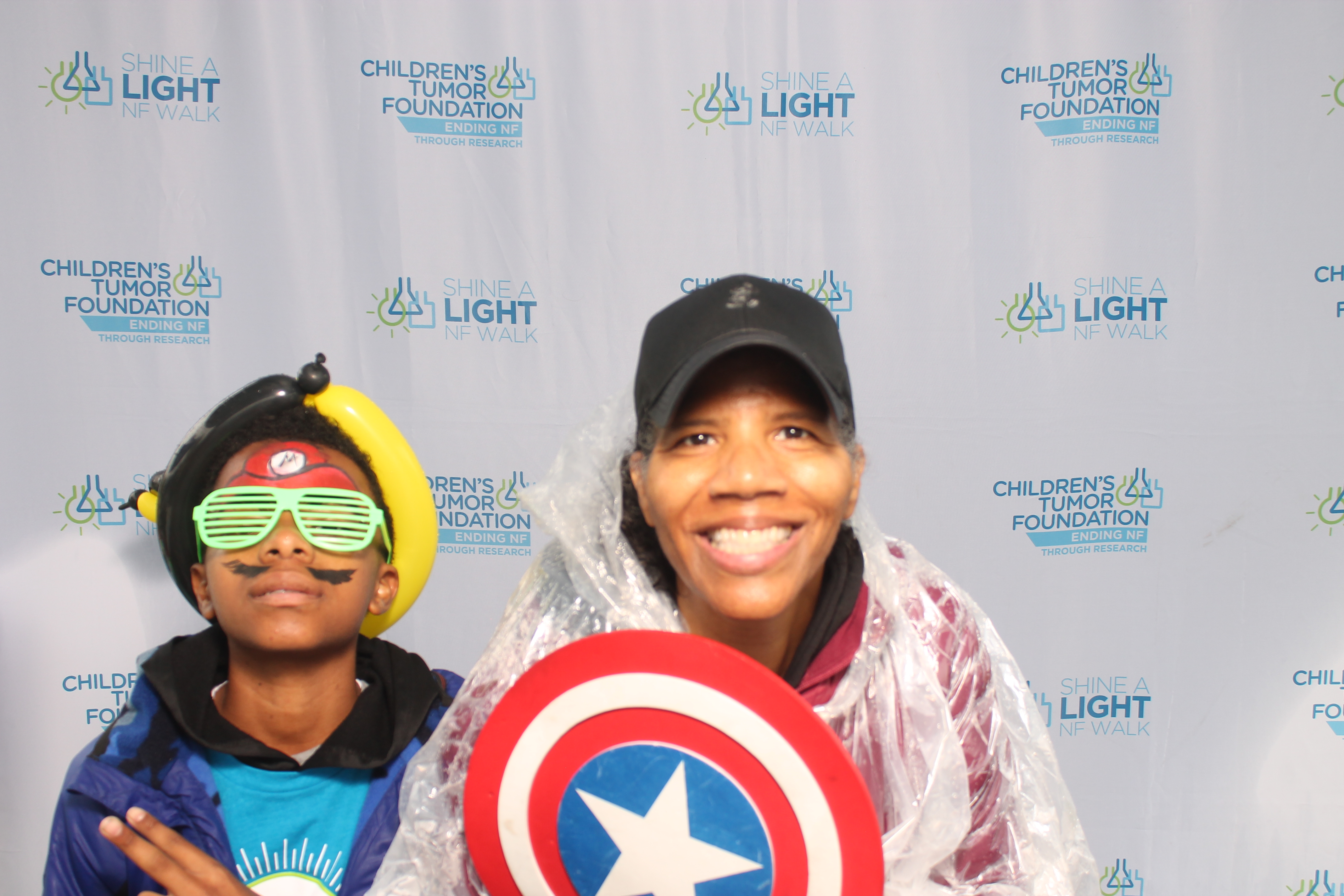 Shine A Light NF Walk | View more photos from the event at gallery.photoboothcincy.com/u/PhotoBoothCincy/Shine-A-Light-NF-Walk