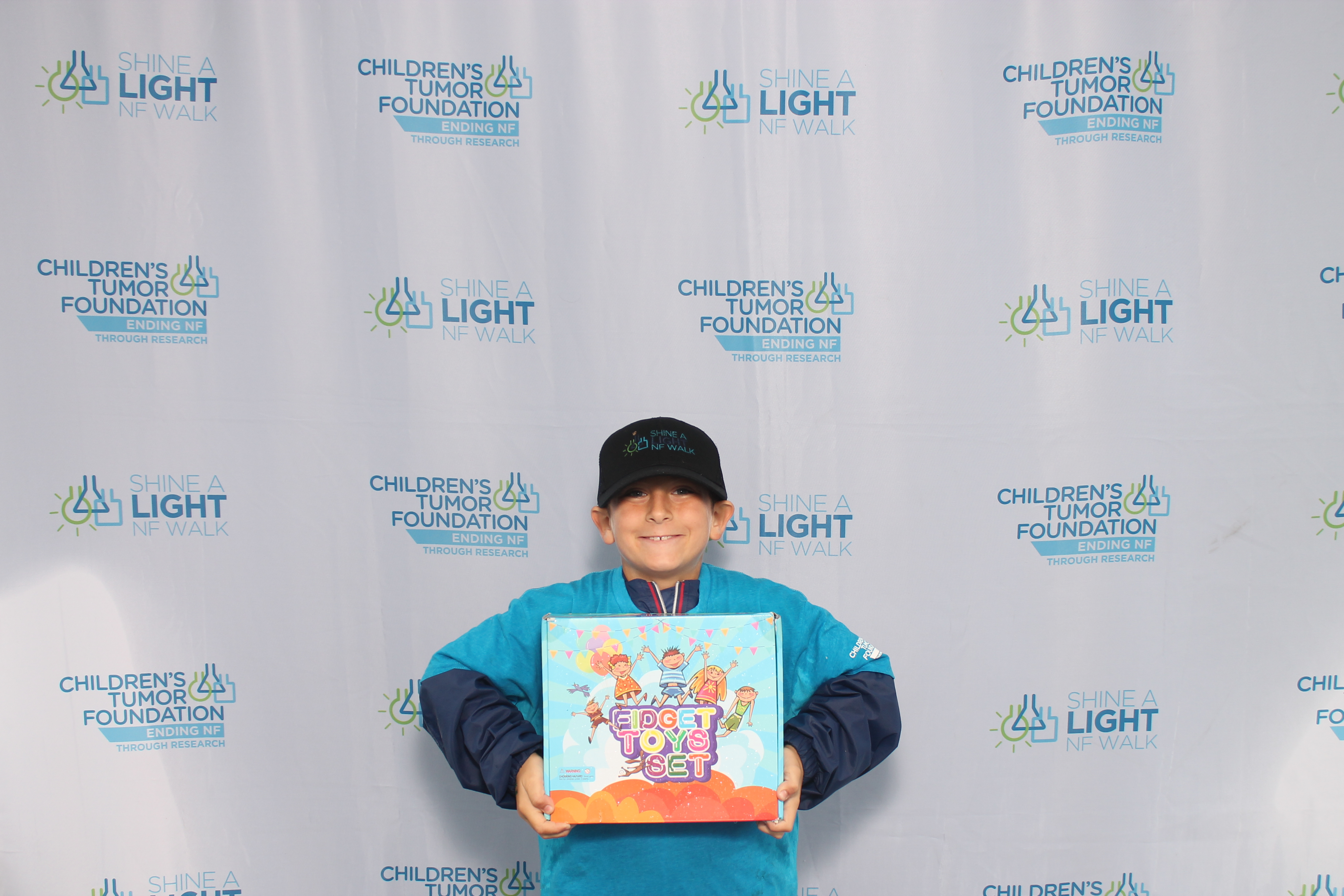 Shine A Light NF Walk | View more photos from the event at gallery.photoboothcincy.com/u/PhotoBoothCincy/Shine-A-Light-NF-Walk