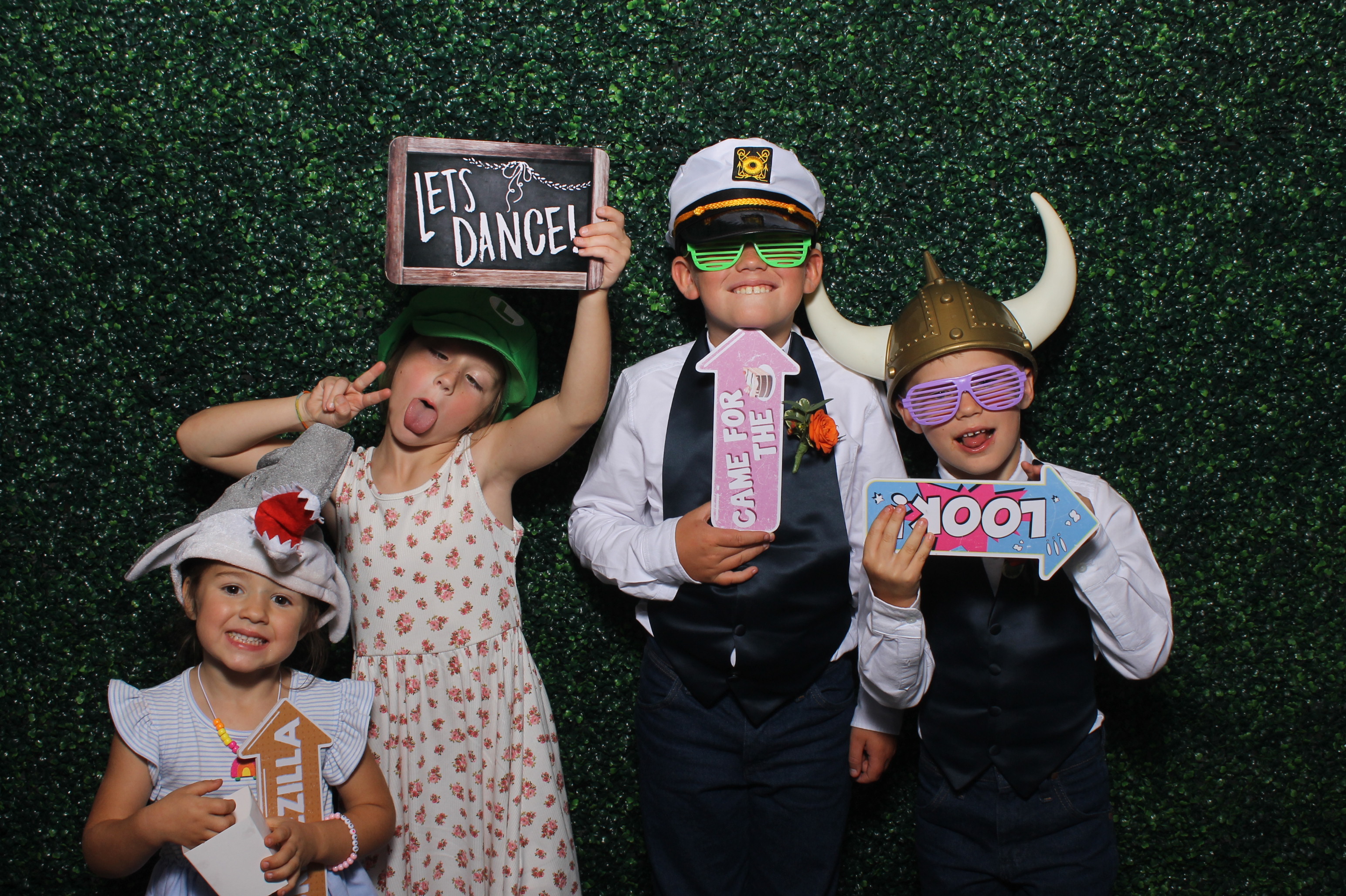 Springer/Rittinger Wedding | View more photos from the event at gallery.photoboothcincy.com/u/PhotoBoothCincy/SpringerRittinger-Wedding
