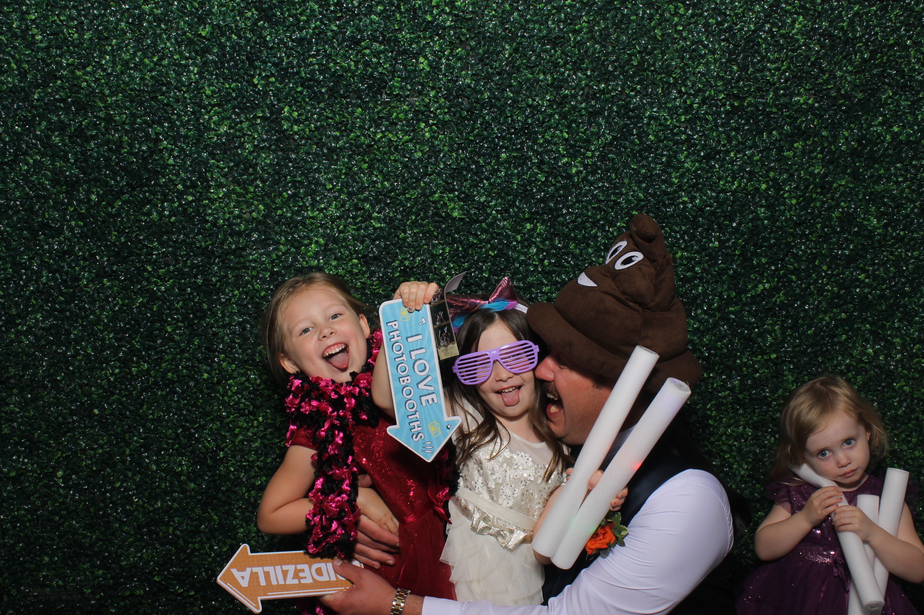 Springer/Rittinger Wedding | View more photos from the event at gallery.photoboothcincy.com/u/PhotoBoothCincy/SpringerRittinger-Wedding