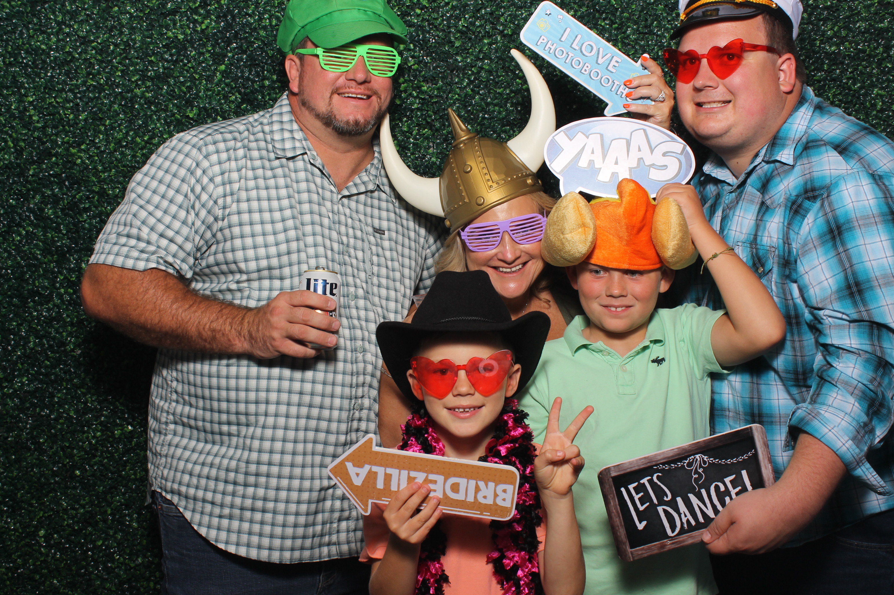 Springer/Rittinger Wedding | View more photos from the event at gallery.photoboothcincy.com/u/PhotoBoothCincy/SpringerRittinger-Wedding
