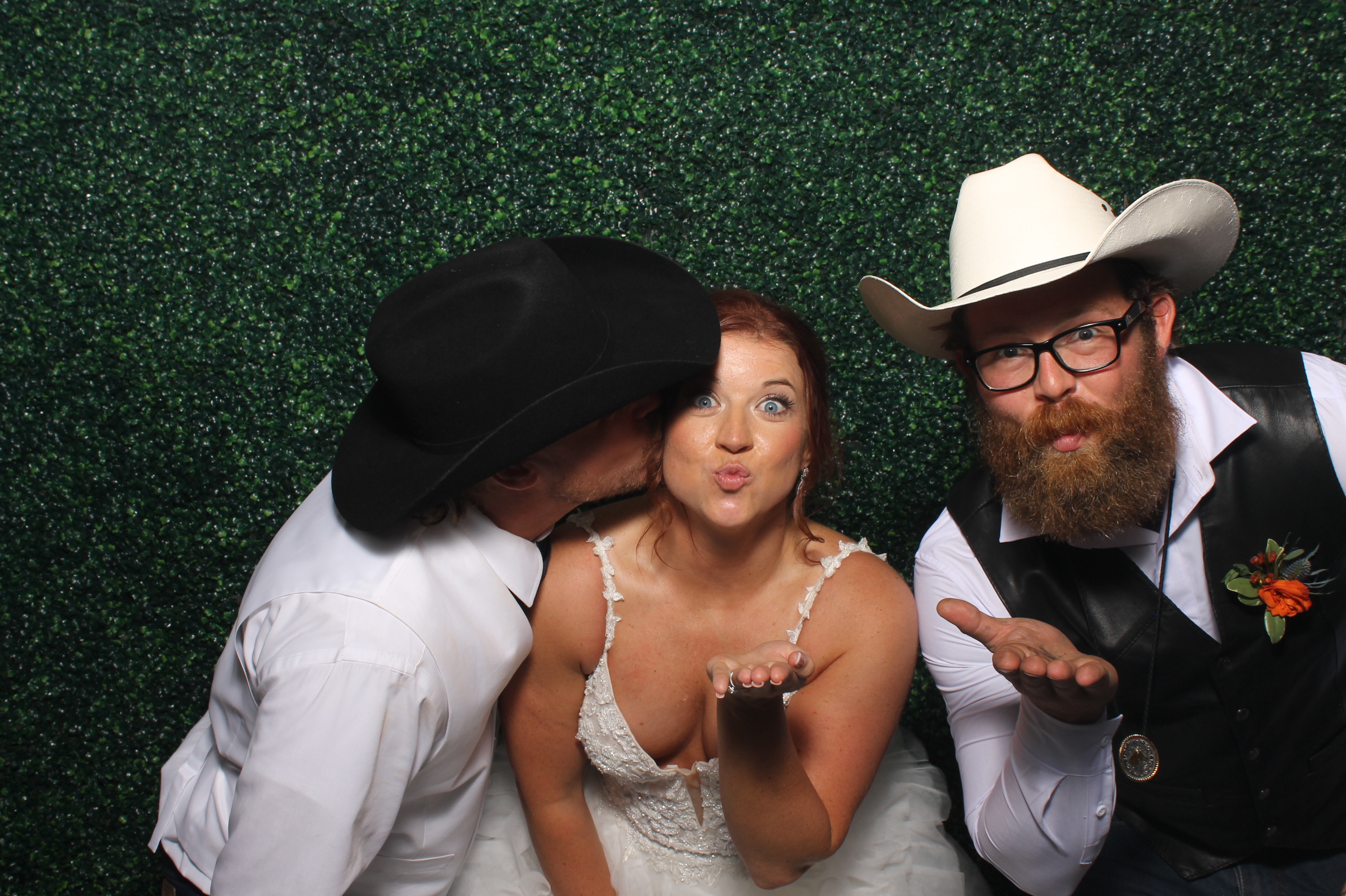 Springer/Rittinger Wedding | View more photos from the event at gallery.photoboothcincy.com/u/PhotoBoothCincy/SpringerRittinger-Wedding