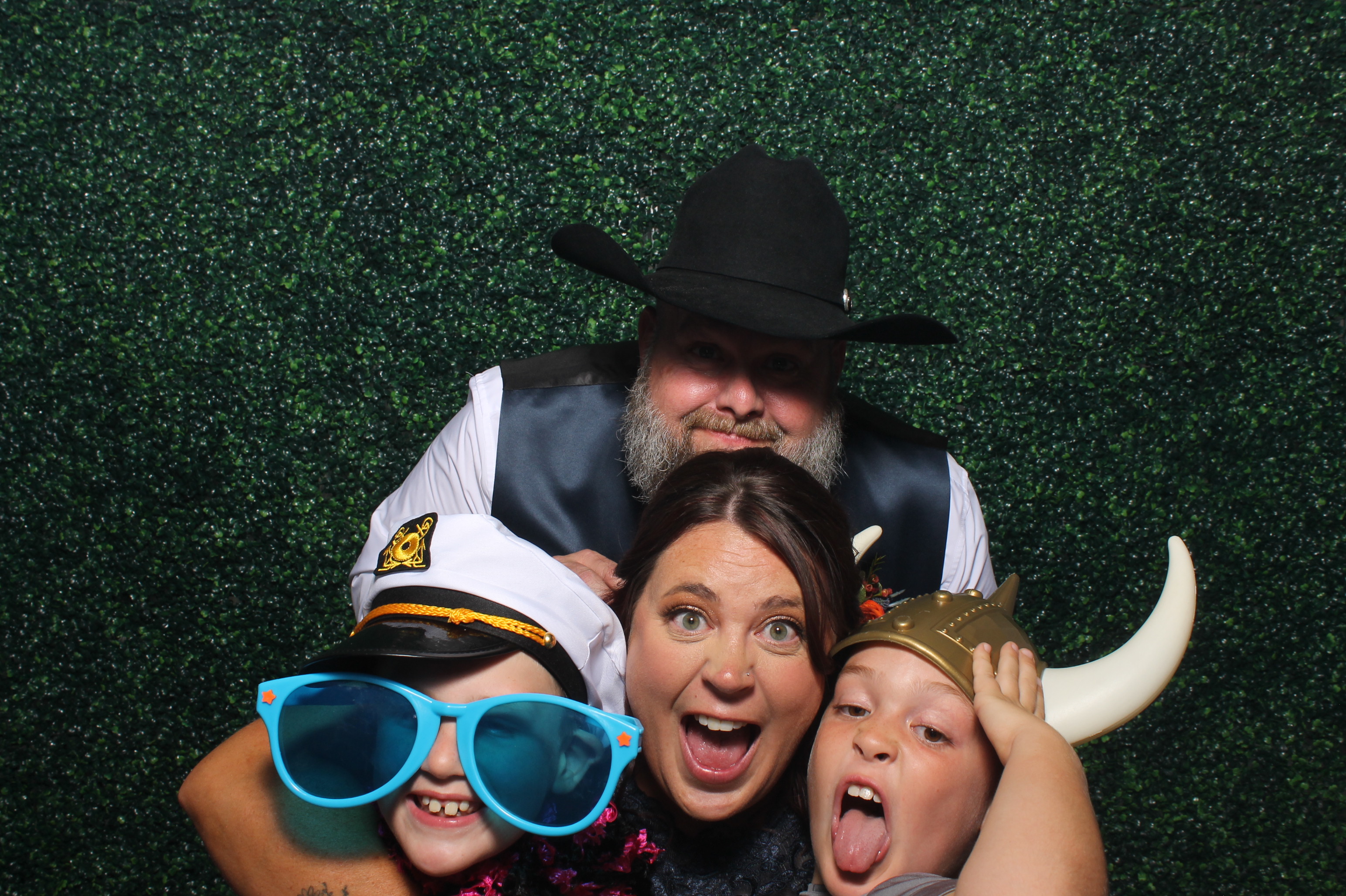 Springer/Rittinger Wedding | View more photos from the event at gallery.photoboothcincy.com/u/PhotoBoothCincy/SpringerRittinger-Wedding