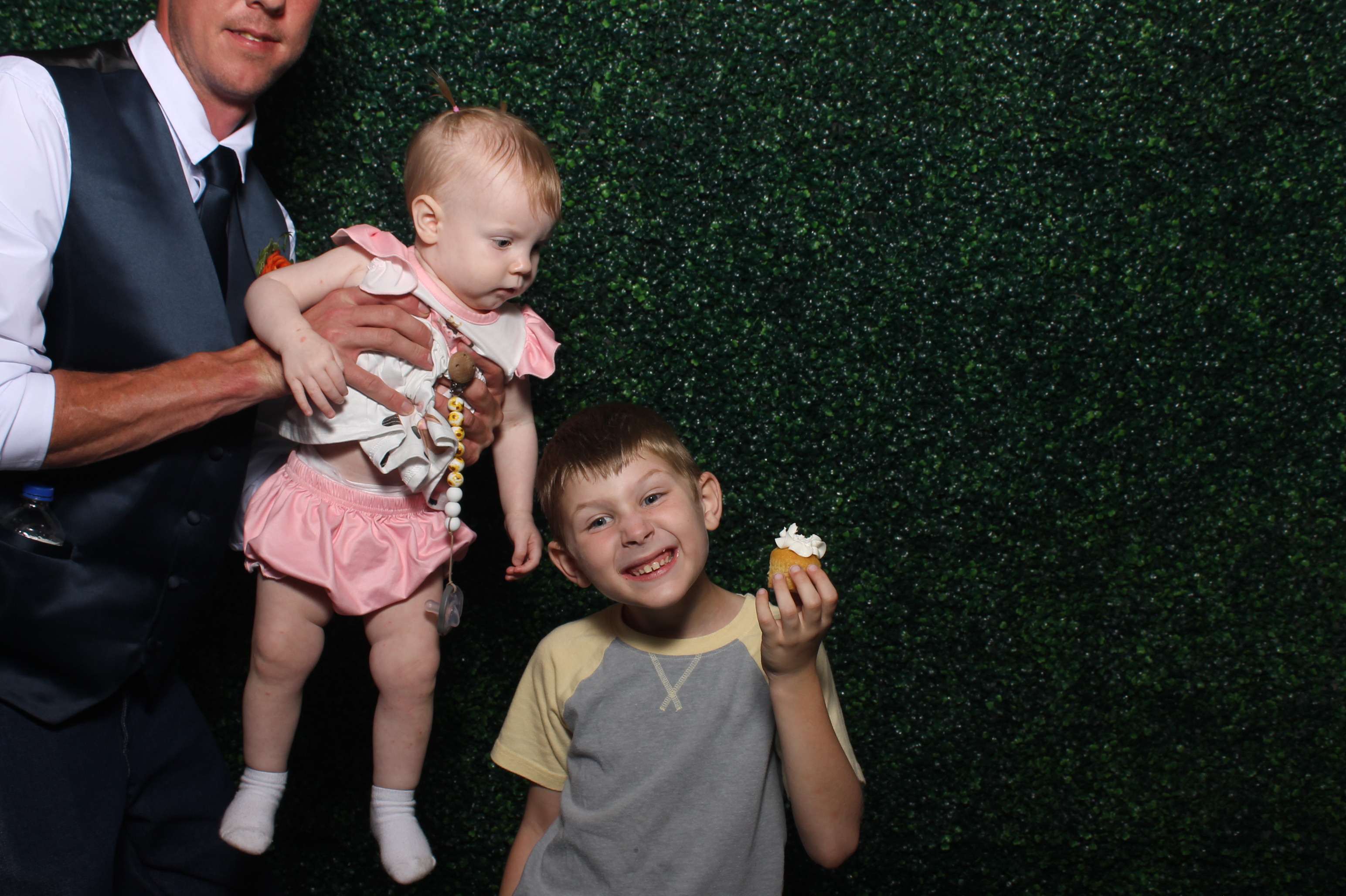 Springer/Rittinger Wedding | View more photos from the event at gallery.photoboothcincy.com/u/PhotoBoothCincy/SpringerRittinger-Wedding