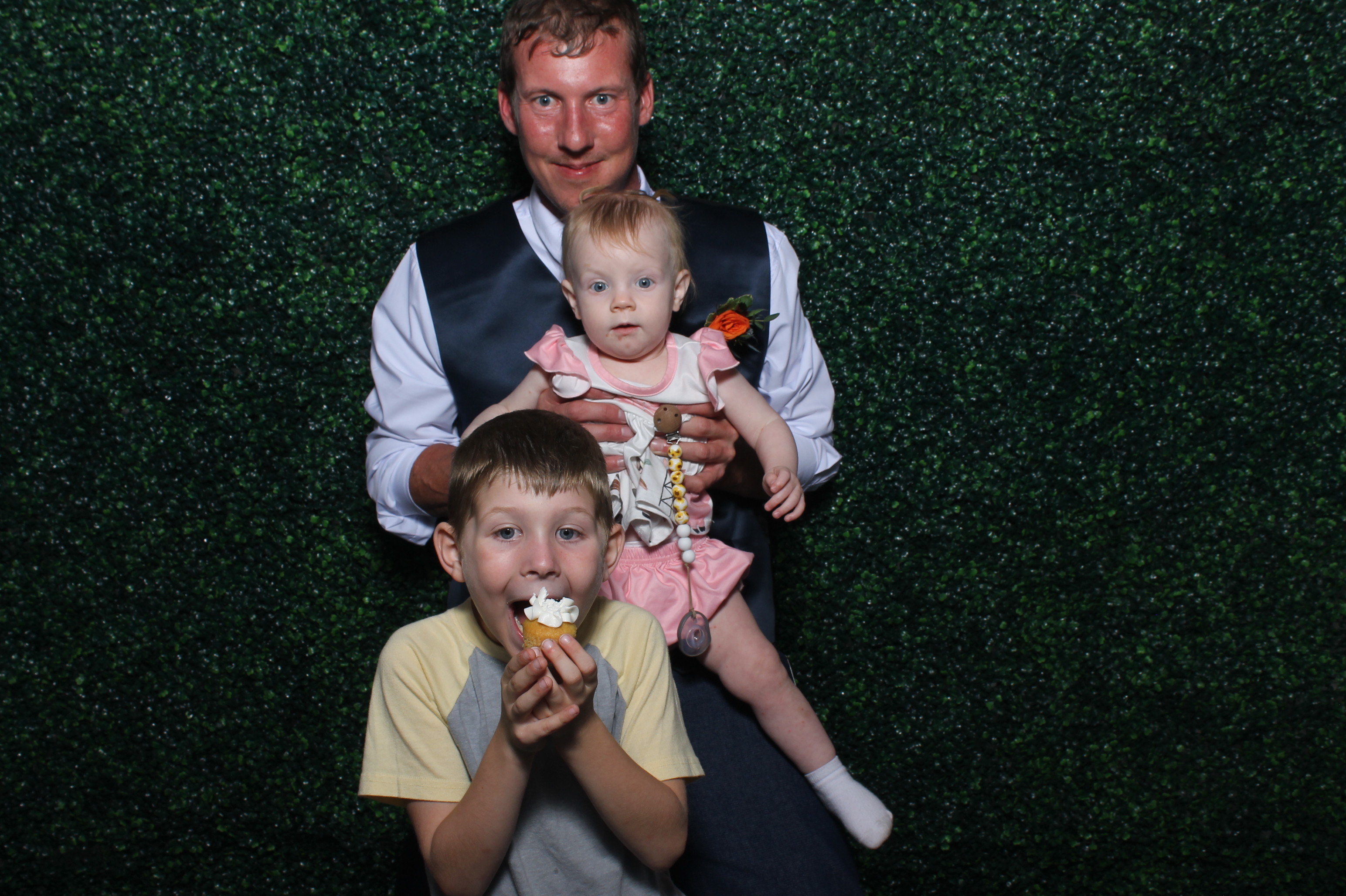 Springer/Rittinger Wedding | View more photos from the event at gallery.photoboothcincy.com/u/PhotoBoothCincy/SpringerRittinger-Wedding