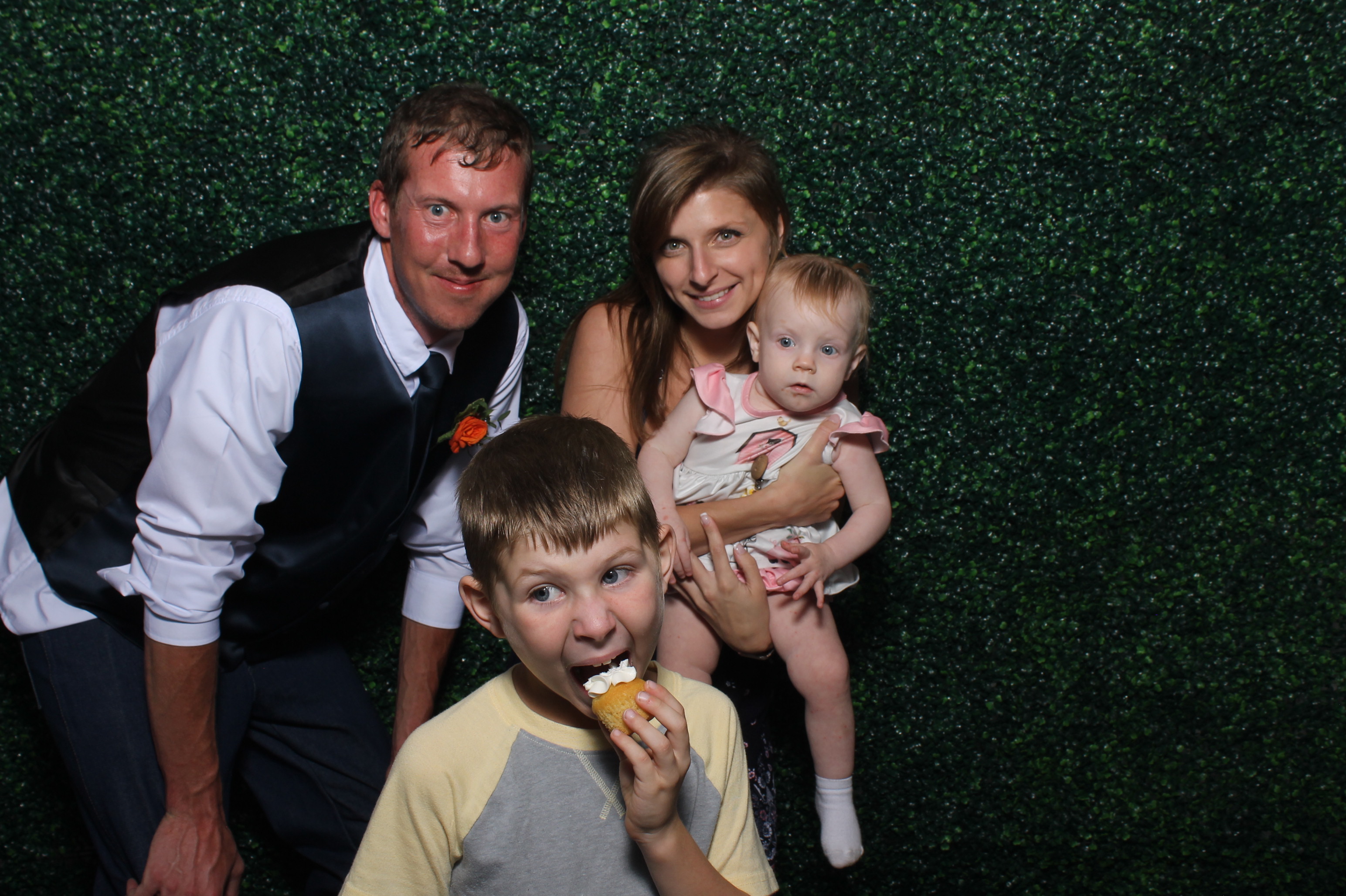 Springer/Rittinger Wedding | View more photos from the event at gallery.photoboothcincy.com/u/PhotoBoothCincy/SpringerRittinger-Wedding