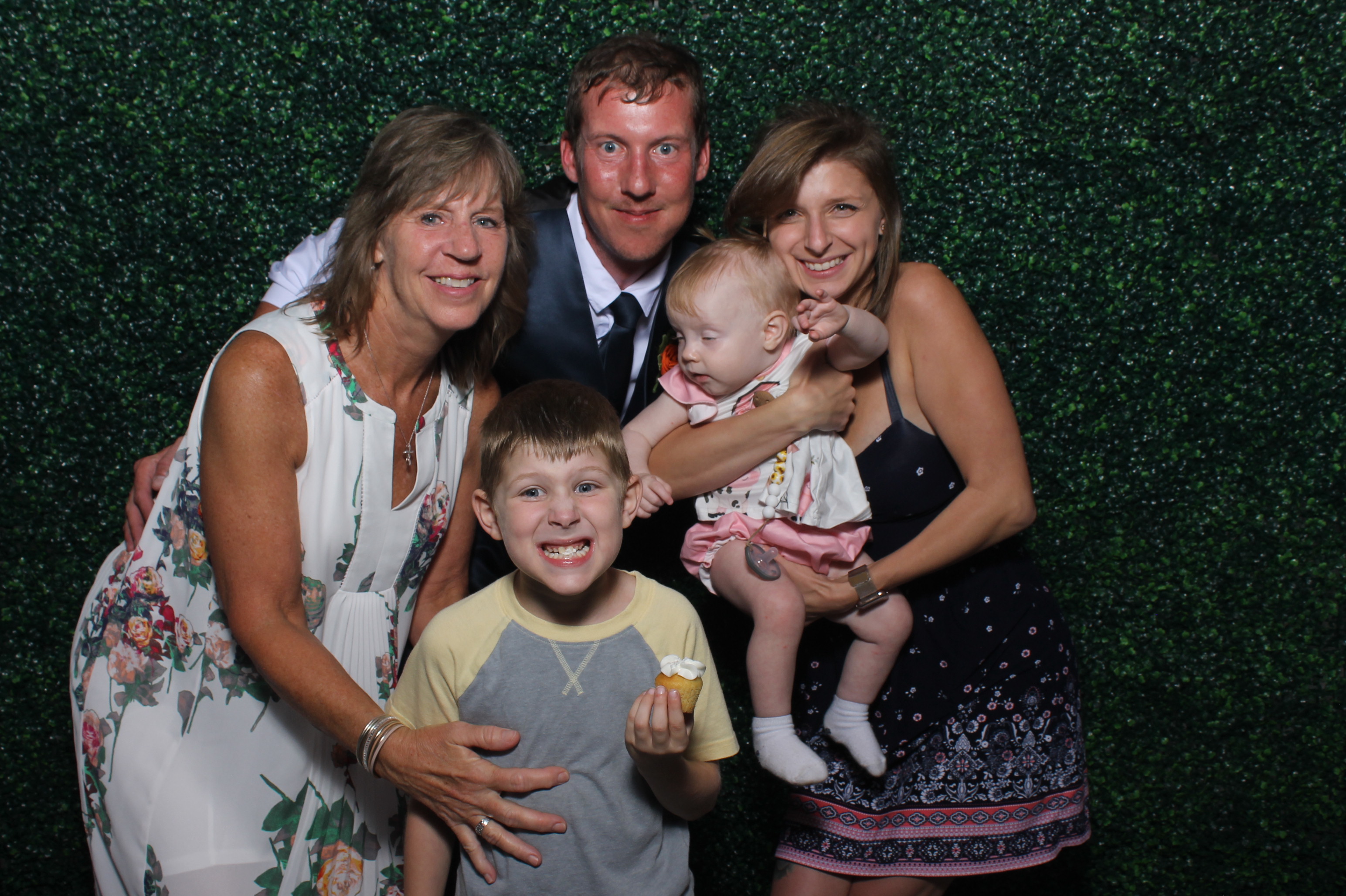Springer/Rittinger Wedding | View more photos from the event at gallery.photoboothcincy.com/u/PhotoBoothCincy/SpringerRittinger-Wedding