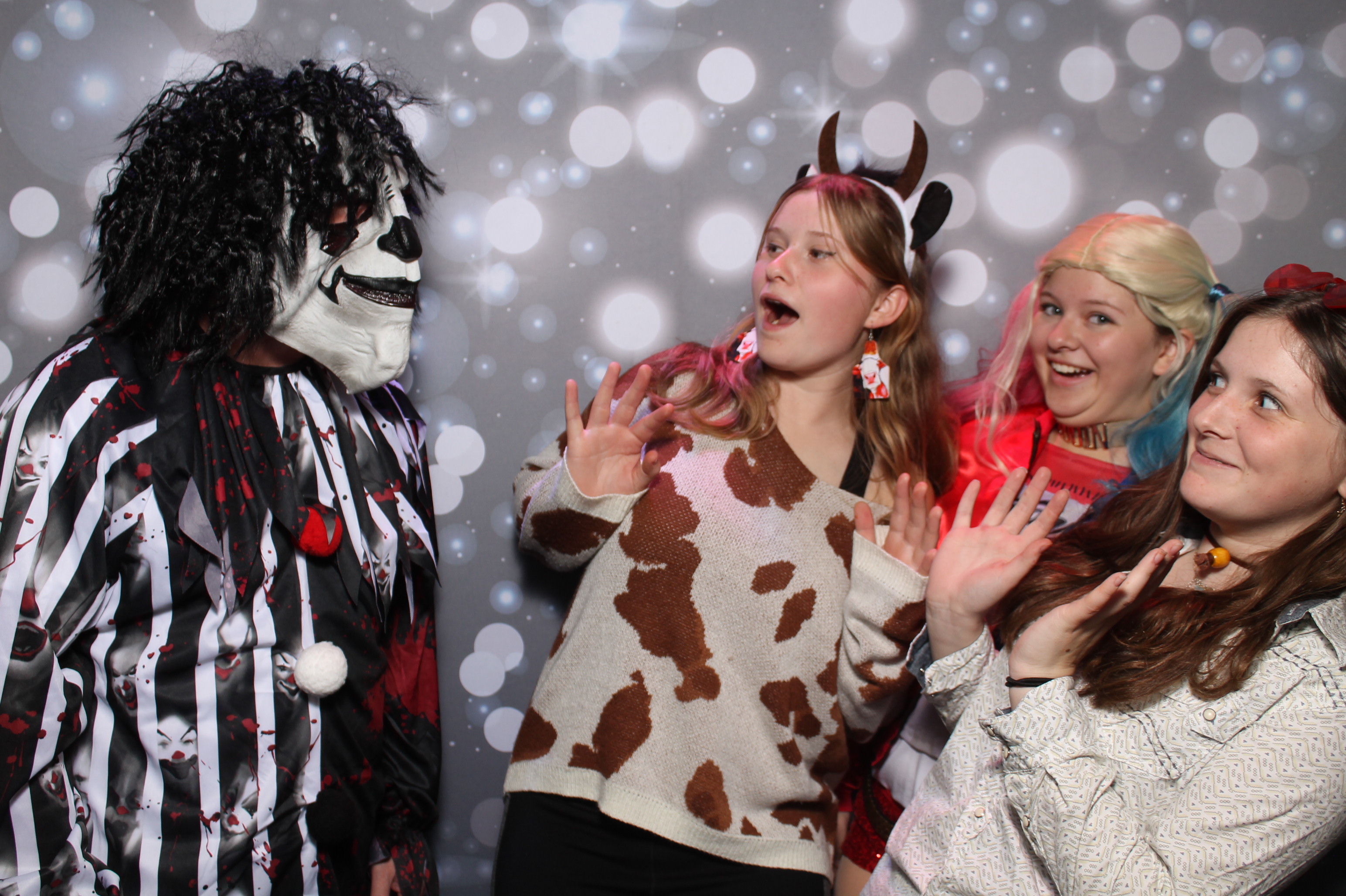 St. Susanna 8th Grade Halloween | View more photos from the event at gallery.photoboothcincy.com/u/PhotoBoothCincy/St-Susanna-8th-Grade-Halloween