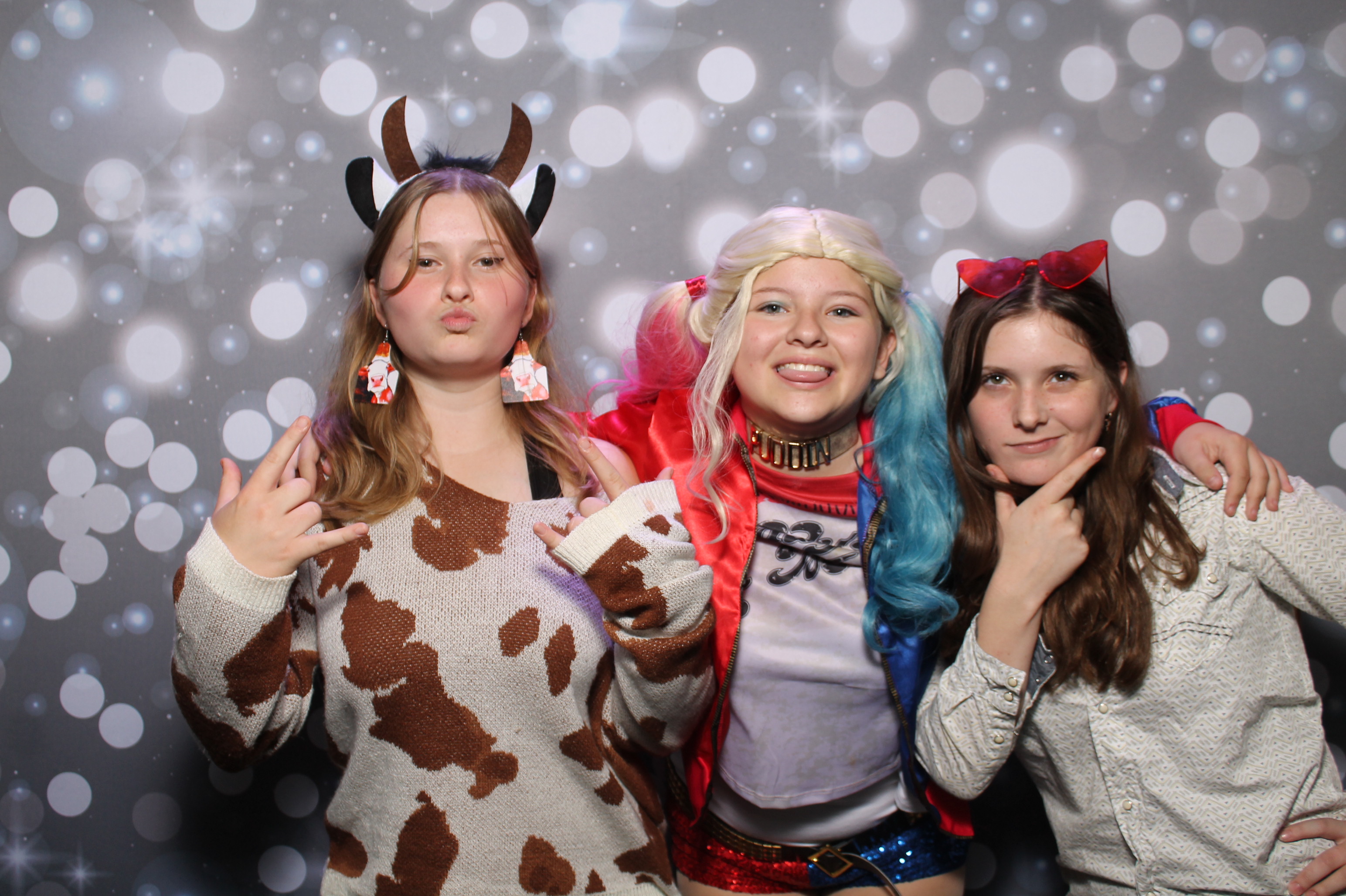 St. Susanna 8th Grade Halloween | View more photos from the event at gallery.photoboothcincy.com/u/PhotoBoothCincy/St-Susanna-8th-Grade-Halloween