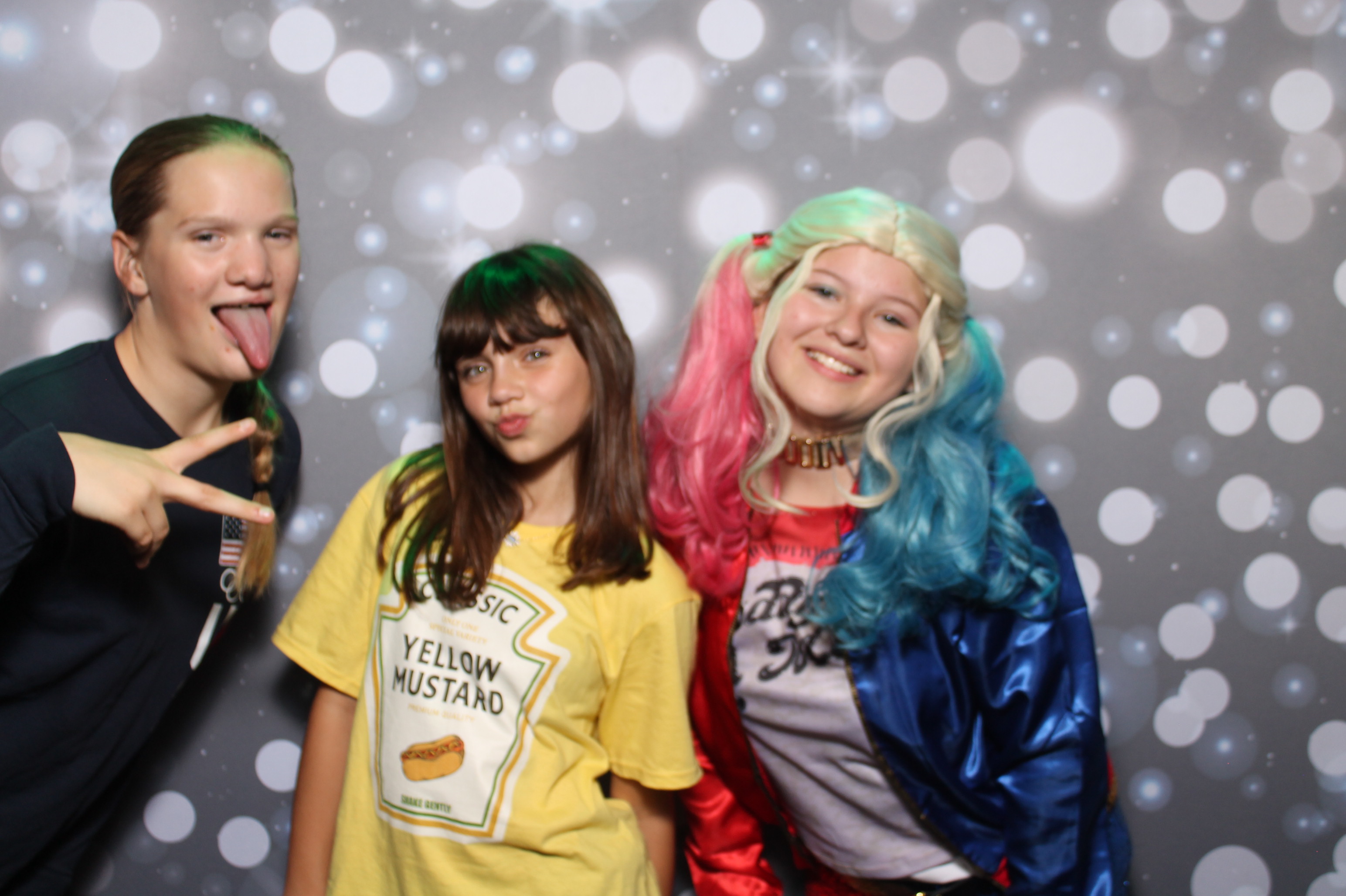 St. Susanna 8th Grade Halloween | View more photos from the event at gallery.photoboothcincy.com/u/PhotoBoothCincy/St-Susanna-8th-Grade-Halloween