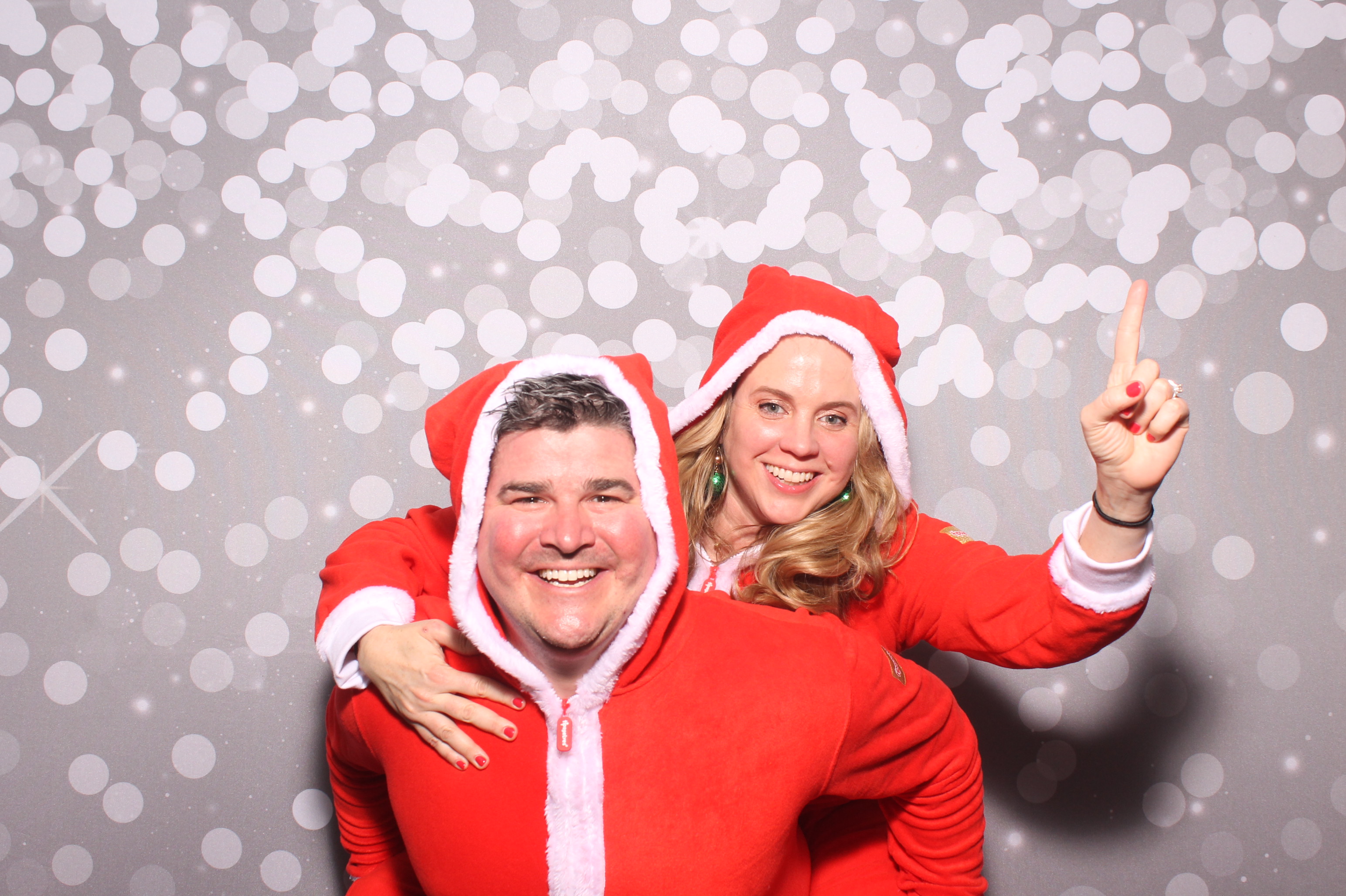 Stahl Vision Christmas Party 2024 | View more photos from the event at gallery.photoboothcincy.com/u/PhotoBoothCincy/Stahl-Vision-Christmas-Party-2024