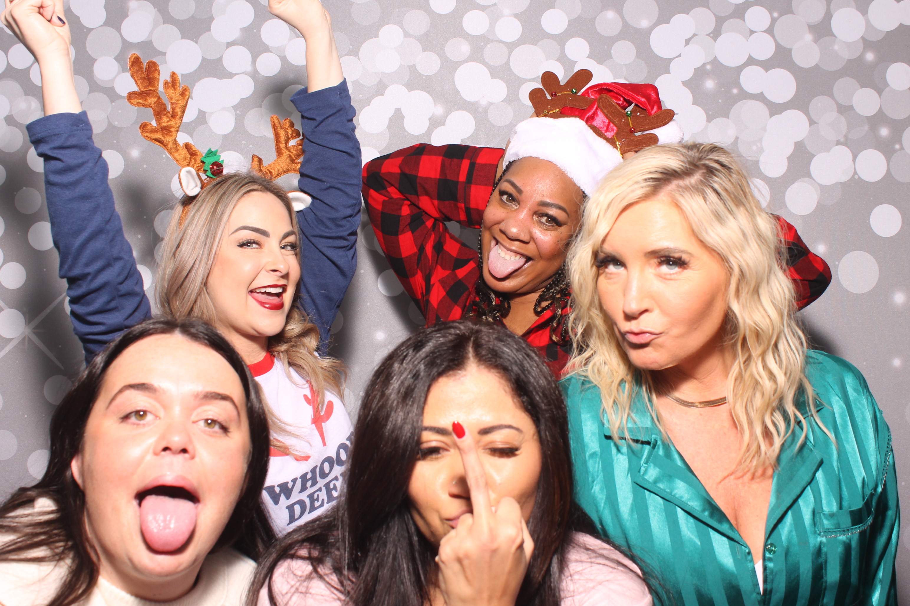 Stahl Vision Christmas Party 2024 | View more photos from the event at gallery.photoboothcincy.com/u/PhotoBoothCincy/Stahl-Vision-Christmas-Party-2024