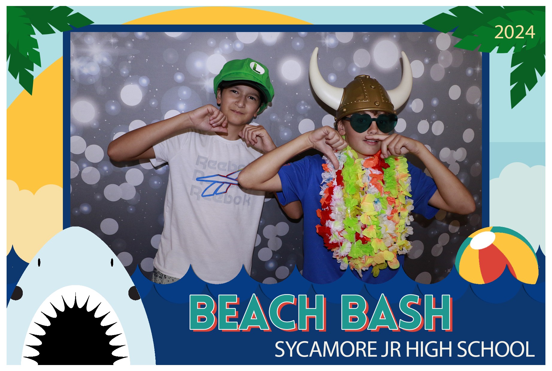Sycamore Beach Bash | View more photos from the event at gallery.photoboothcincy.com/u/PhotoBoothCincy/Sycamore-Beach-Bash