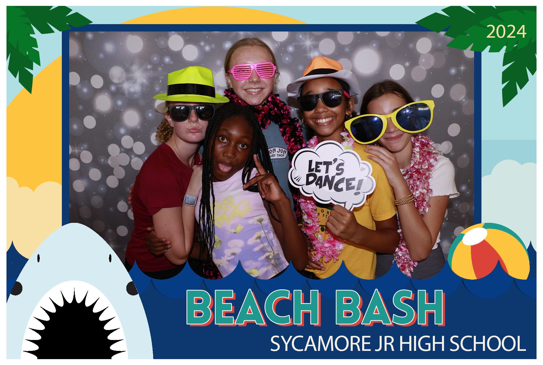 Sycamore Beach Bash | View more photos from the event at gallery.photoboothcincy.com/u/PhotoBoothCincy/Sycamore-Beach-Bash